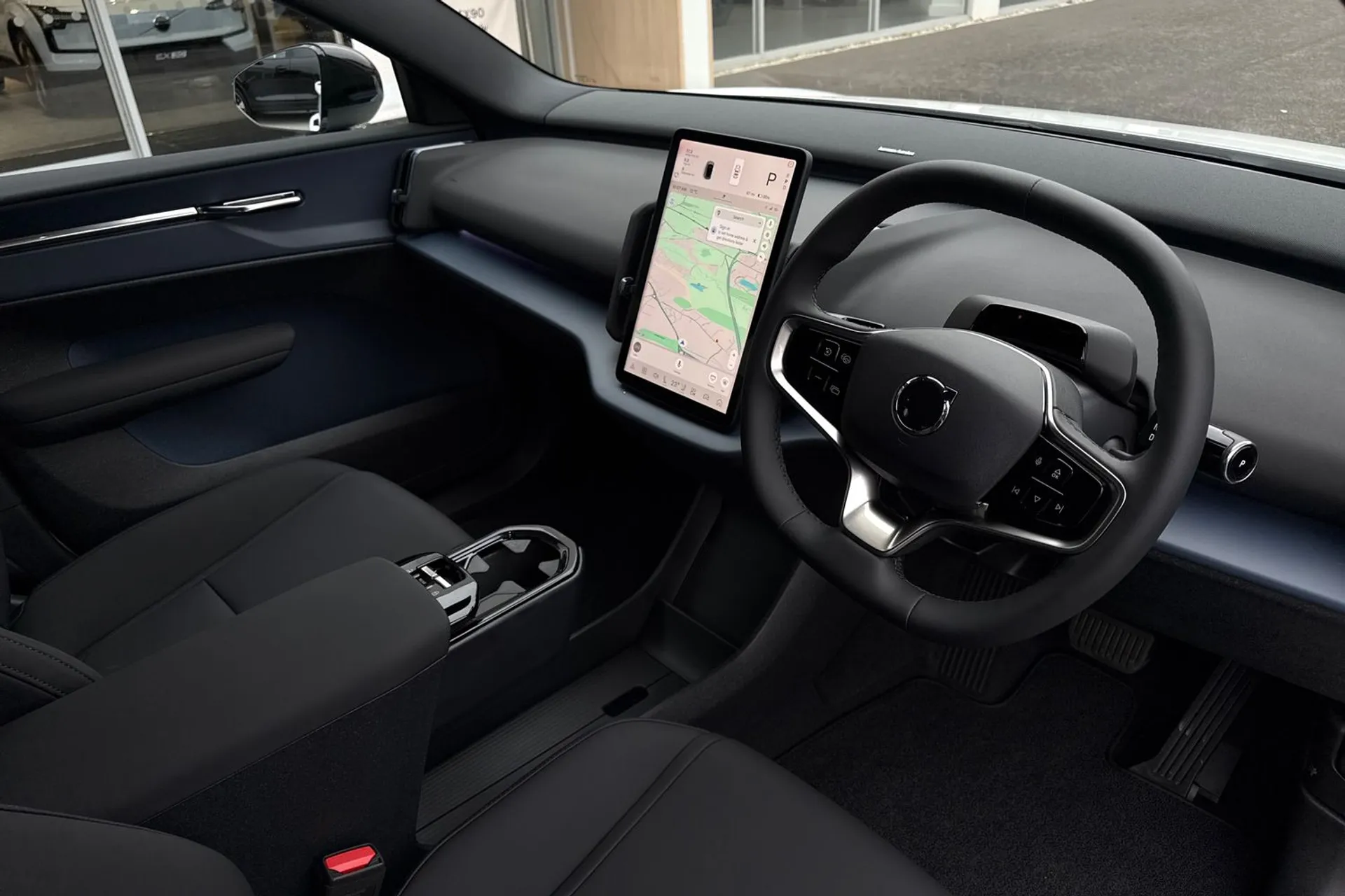 Volvo EX30 thumbnail image number 5