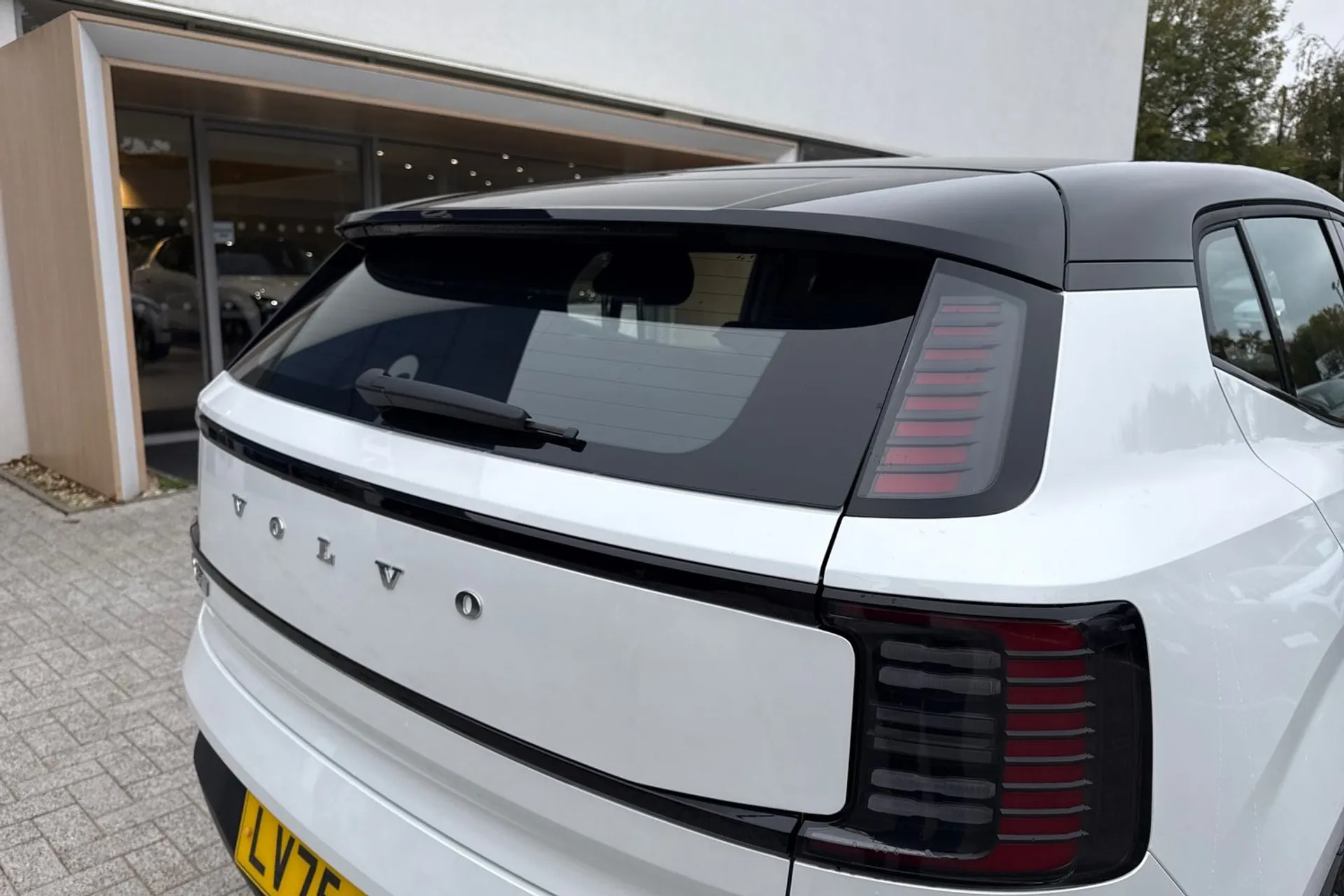 Volvo EX30 thumbnail image number 15