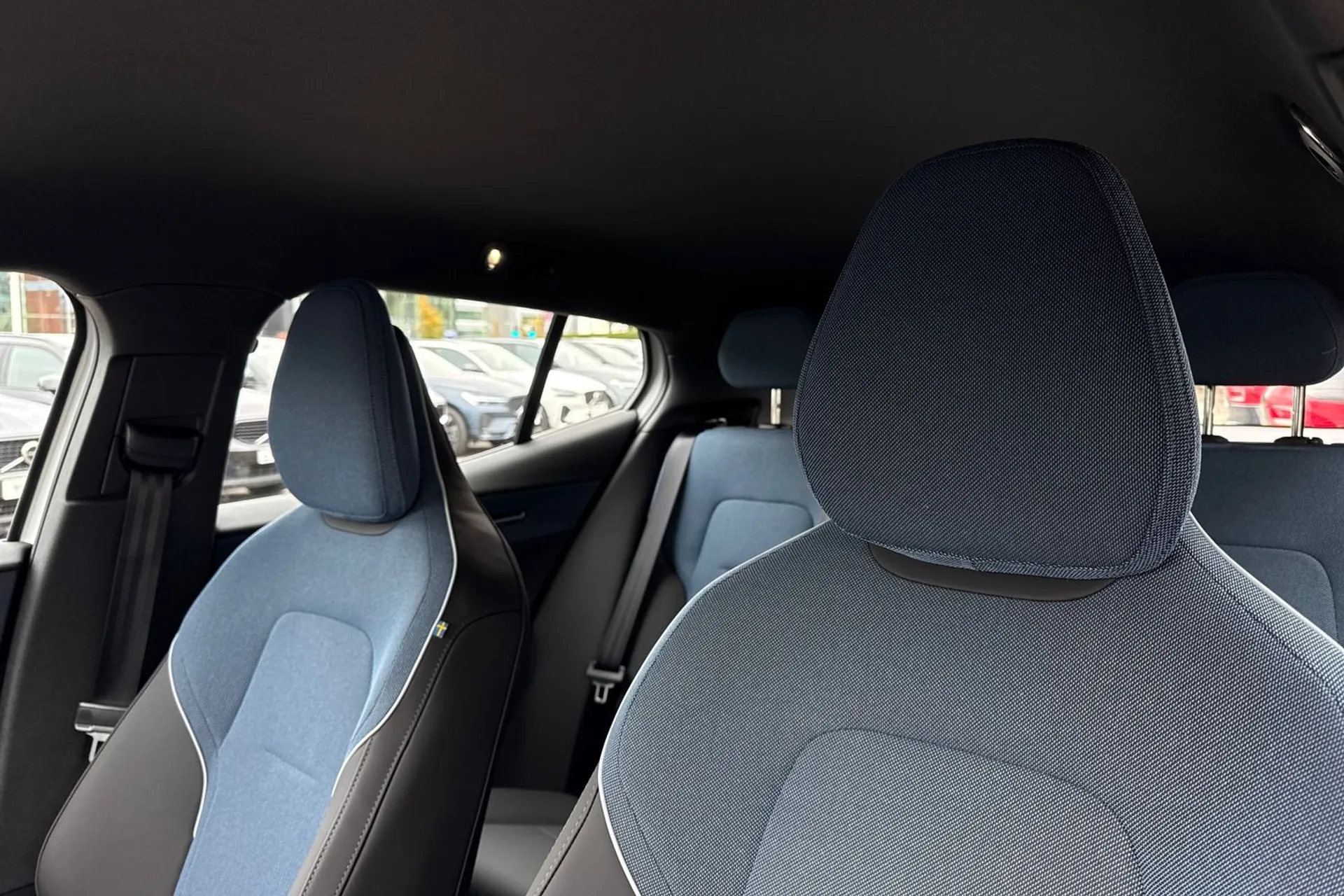 Volvo EX30 thumbnail image number 28