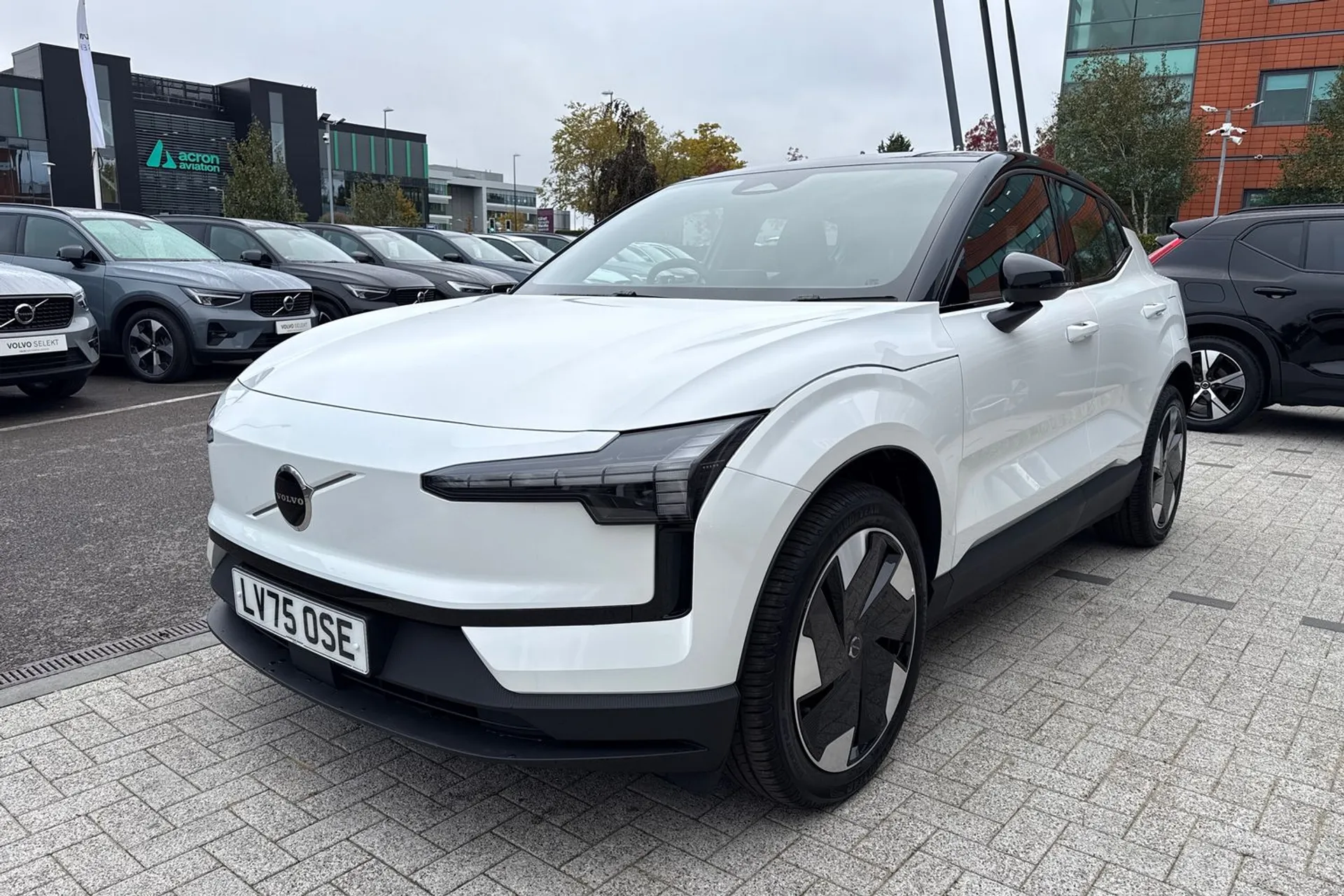 Volvo EX30 thumbnail image number 11