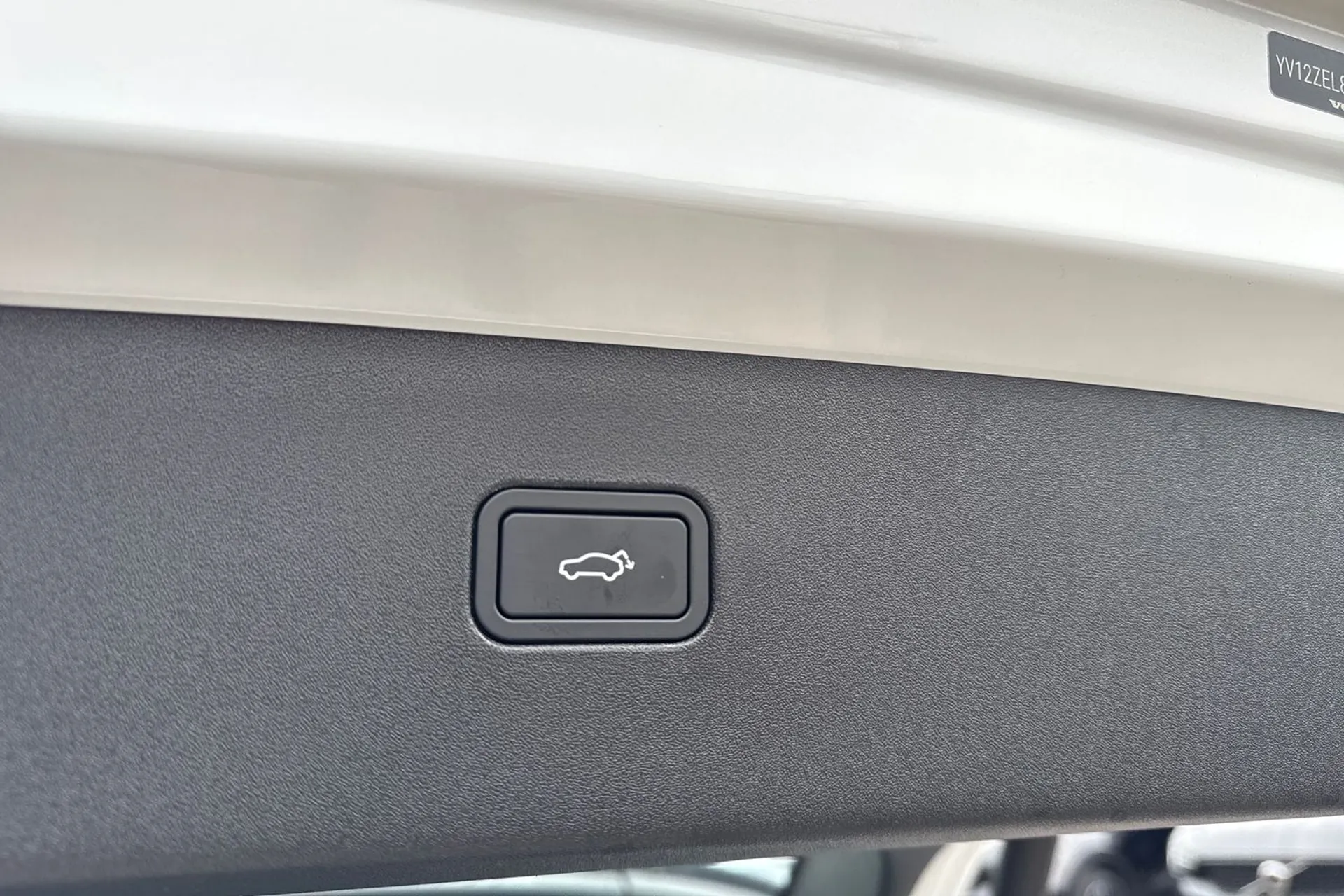 Volvo EX30 thumbnail image number 20