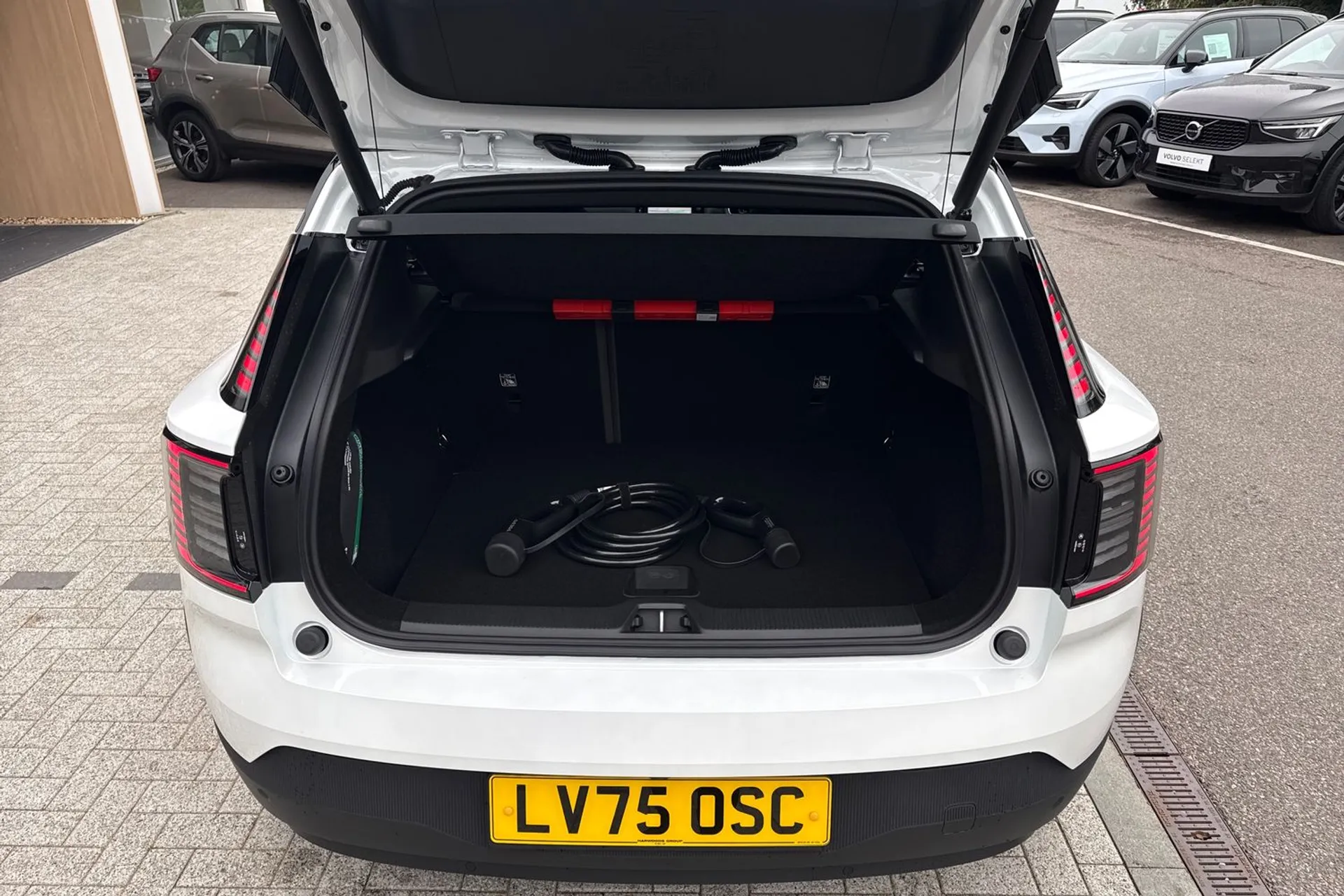 Volvo EX30 thumbnail image number 20