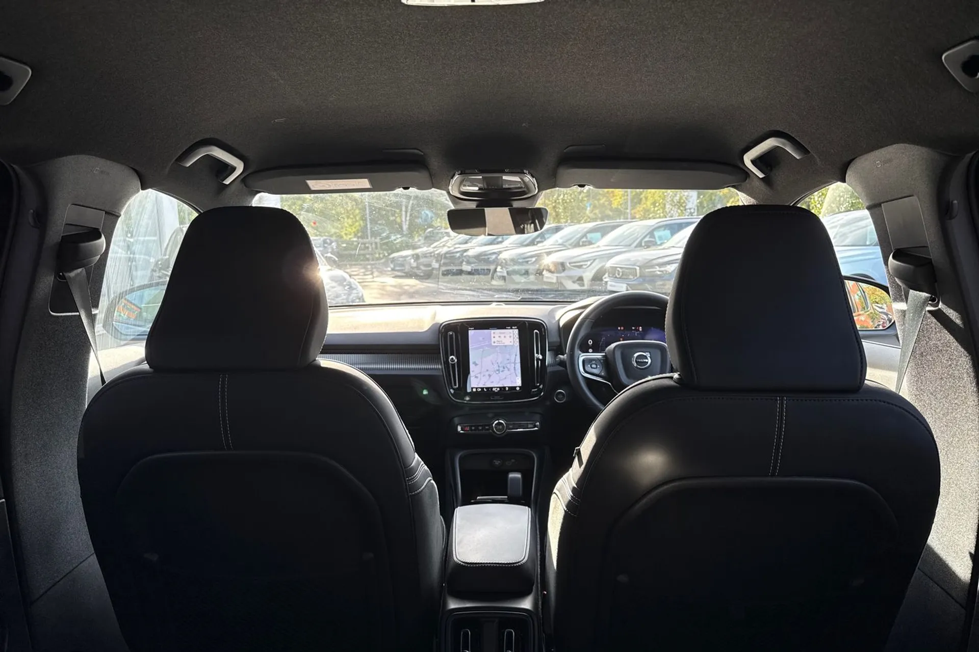 Volvo XC40 thumbnail image number 21