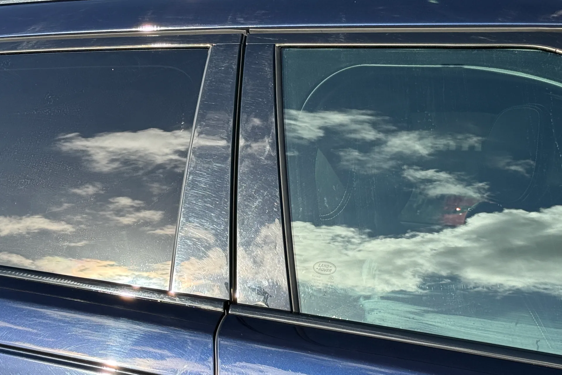 LAND ROVER RANGE ROVER VELAR thumbnail image number 17