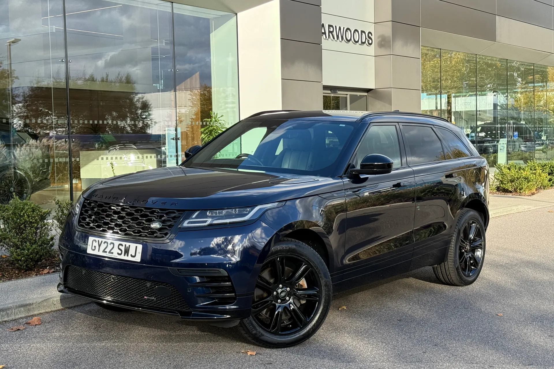 LAND ROVER RANGE ROVER VELAR thumbnail image number 15