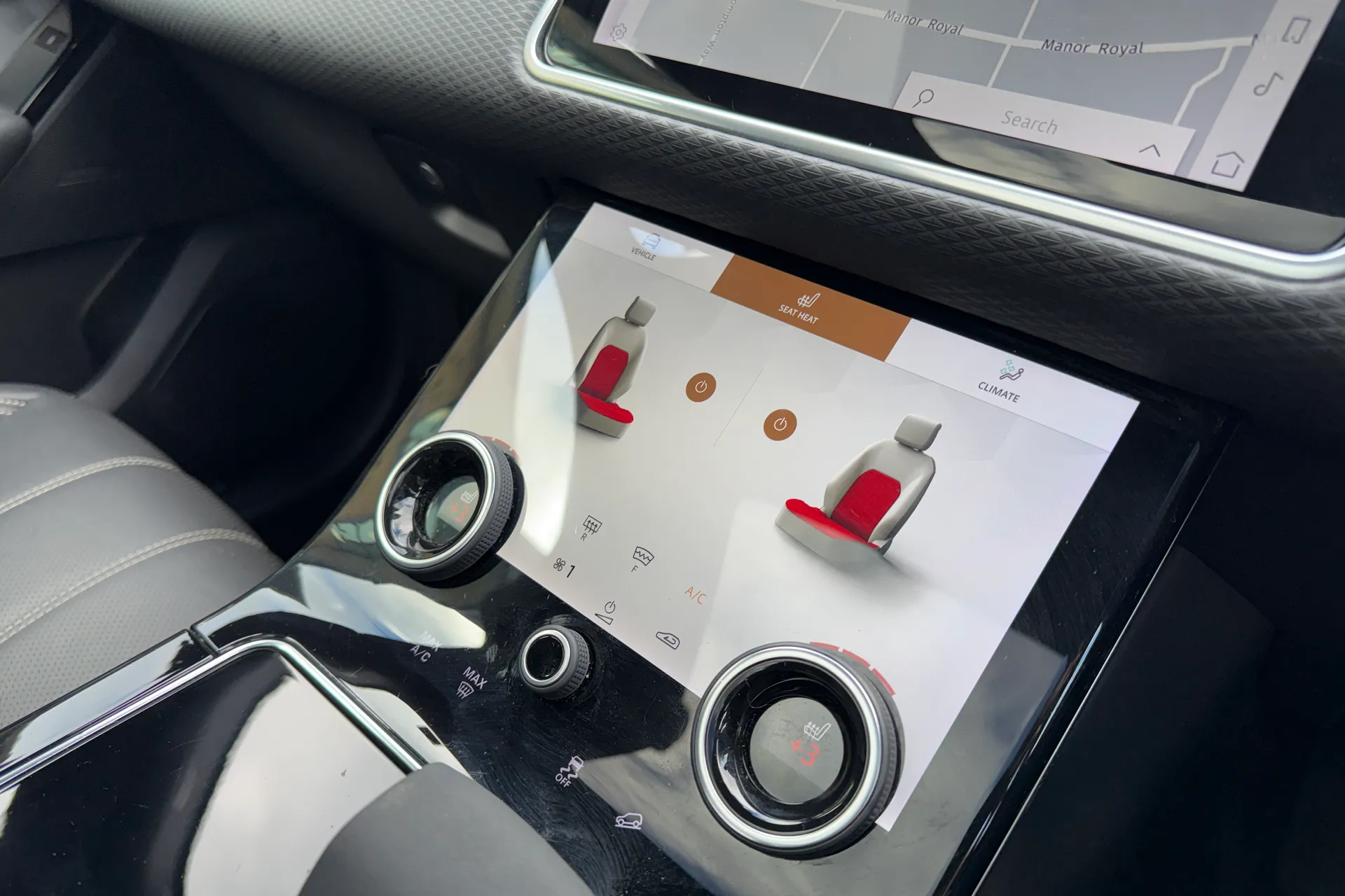 LAND ROVER RANGE ROVER VELAR thumbnail image number 42