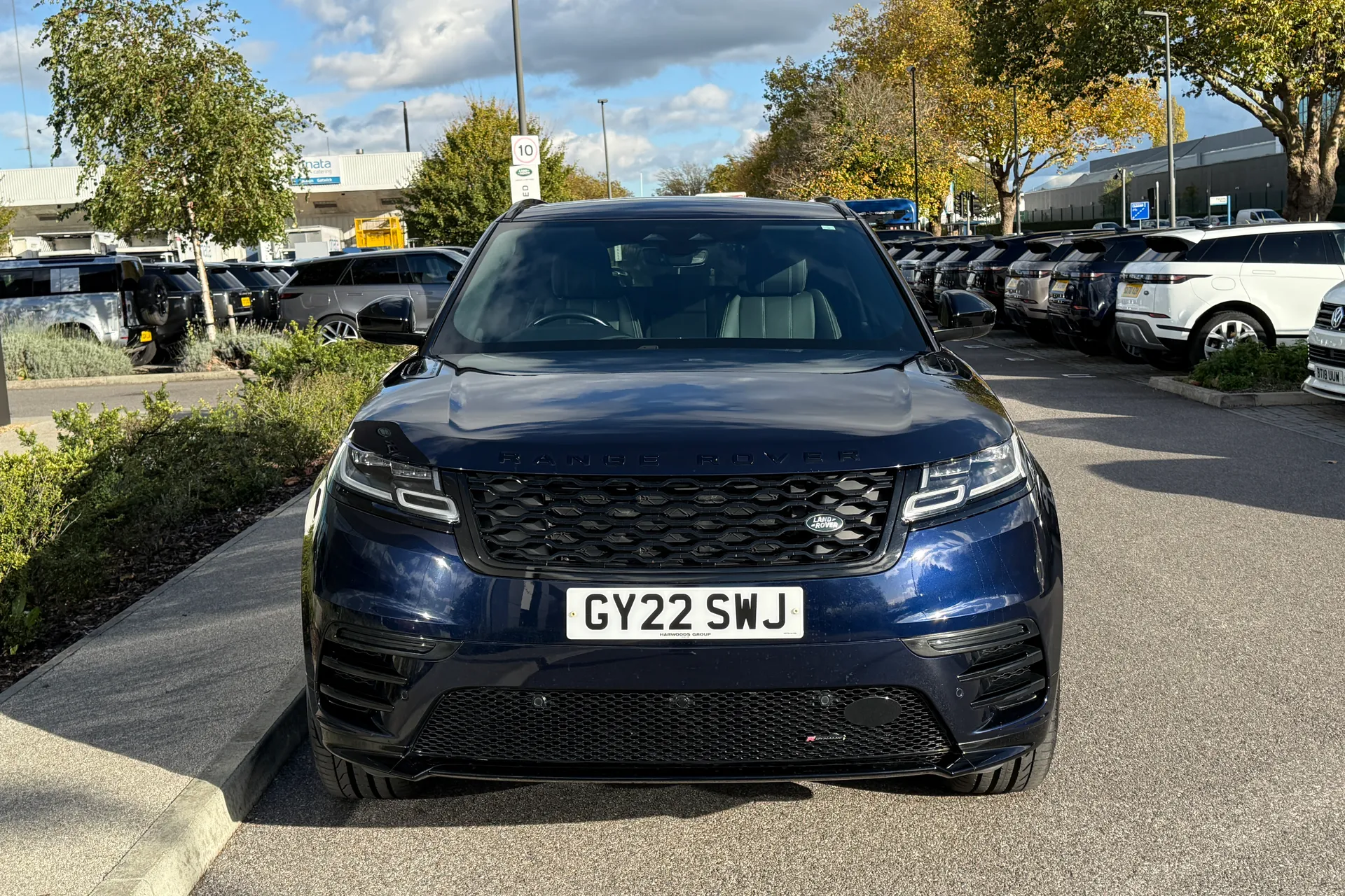 LAND ROVER RANGE ROVER VELAR thumbnail image number 14