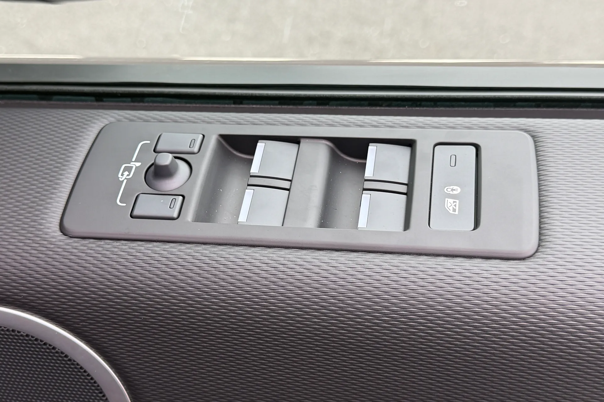 LAND ROVER DISCOVERY thumbnail image number 57