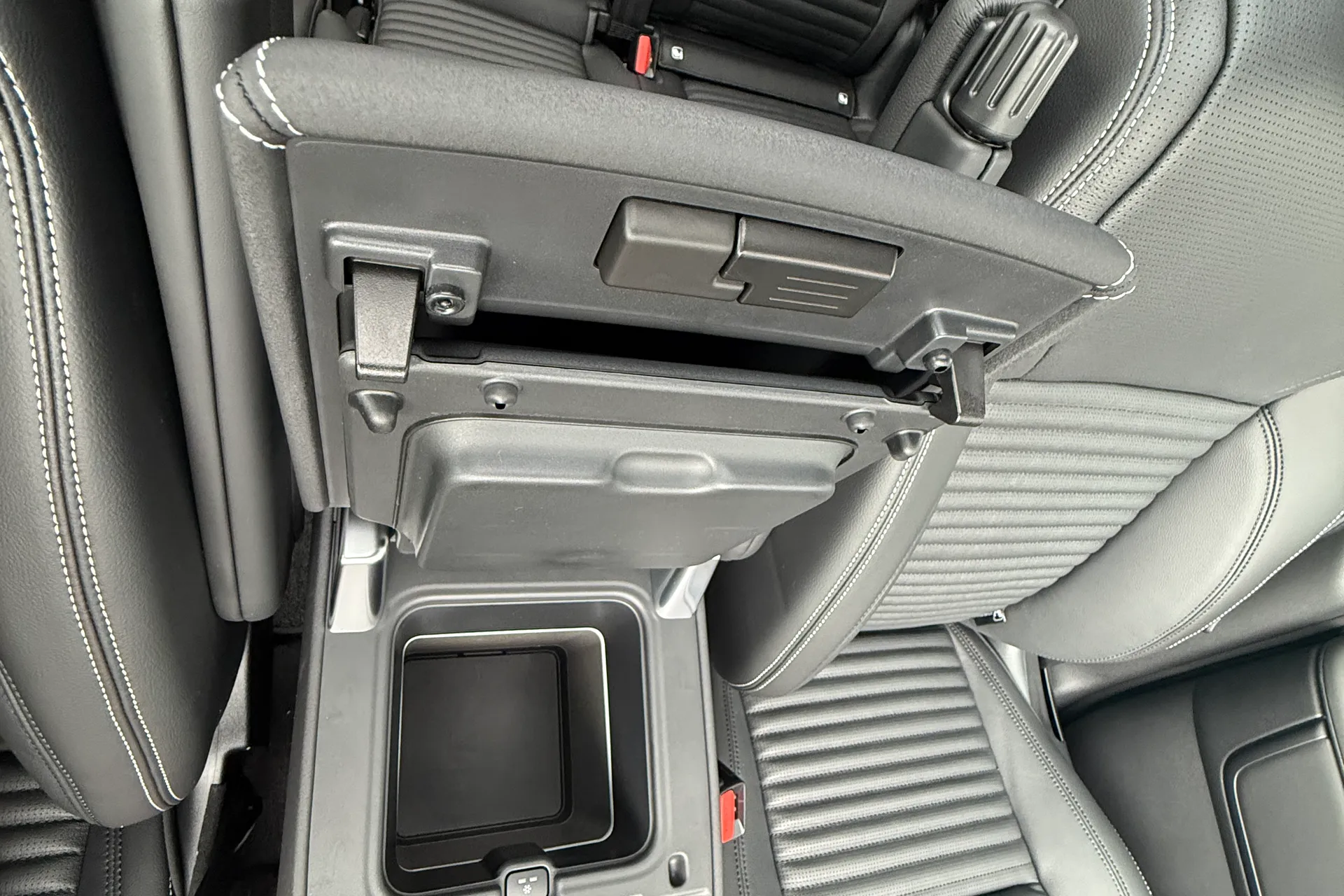 LAND ROVER DISCOVERY thumbnail image number 68