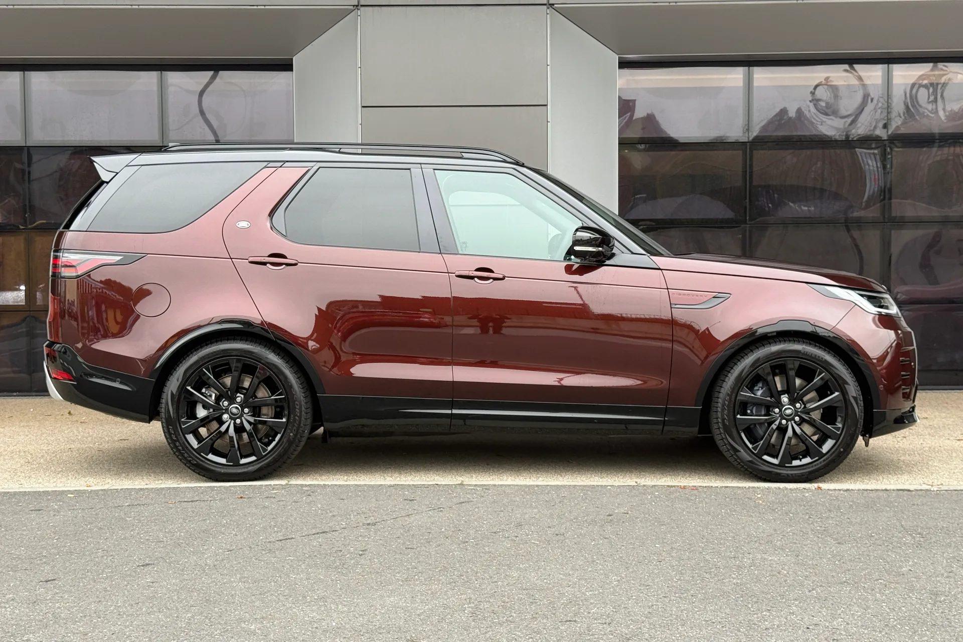 LAND ROVER DISCOVERY thumbnail image number 2