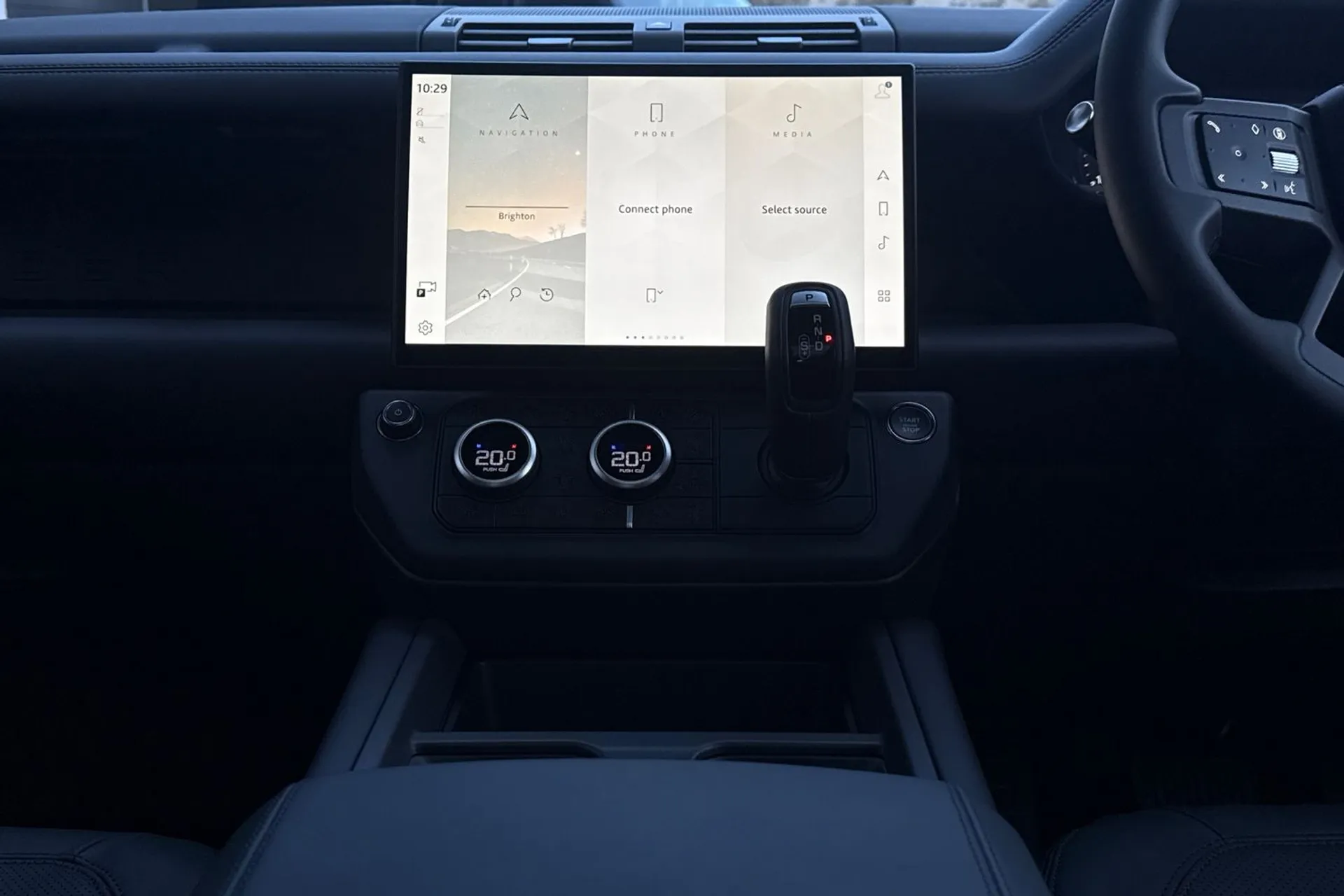 LAND ROVER Defender 110 thumbnail image number 52