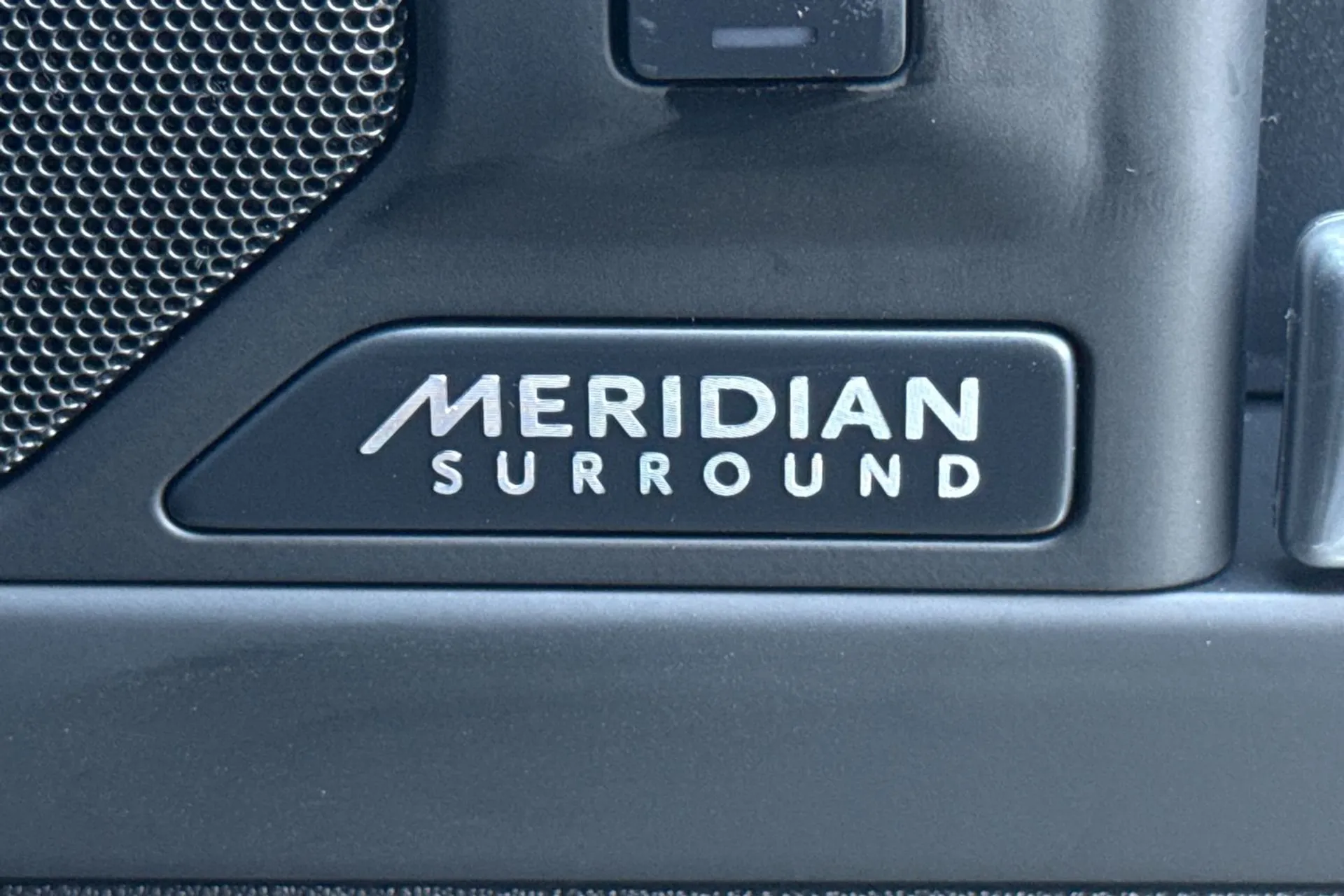 LAND ROVER Defender 110 thumbnail image number 57