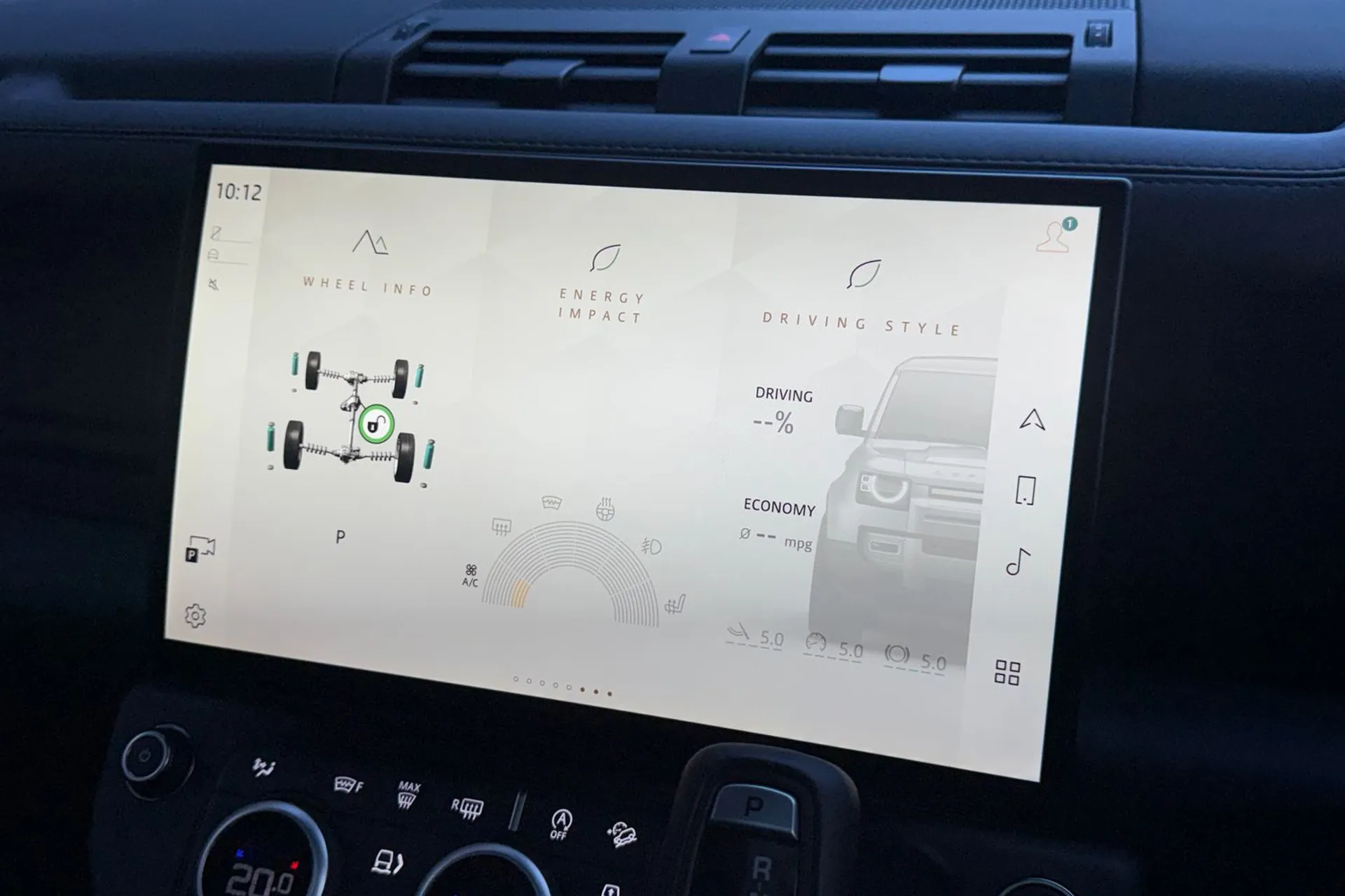 LAND ROVER Defender 110 thumbnail image number 38