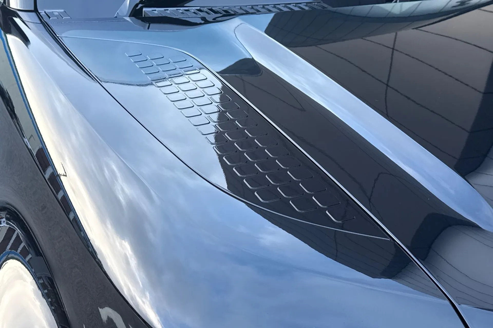 LAND ROVER Defender 110 thumbnail image number 31