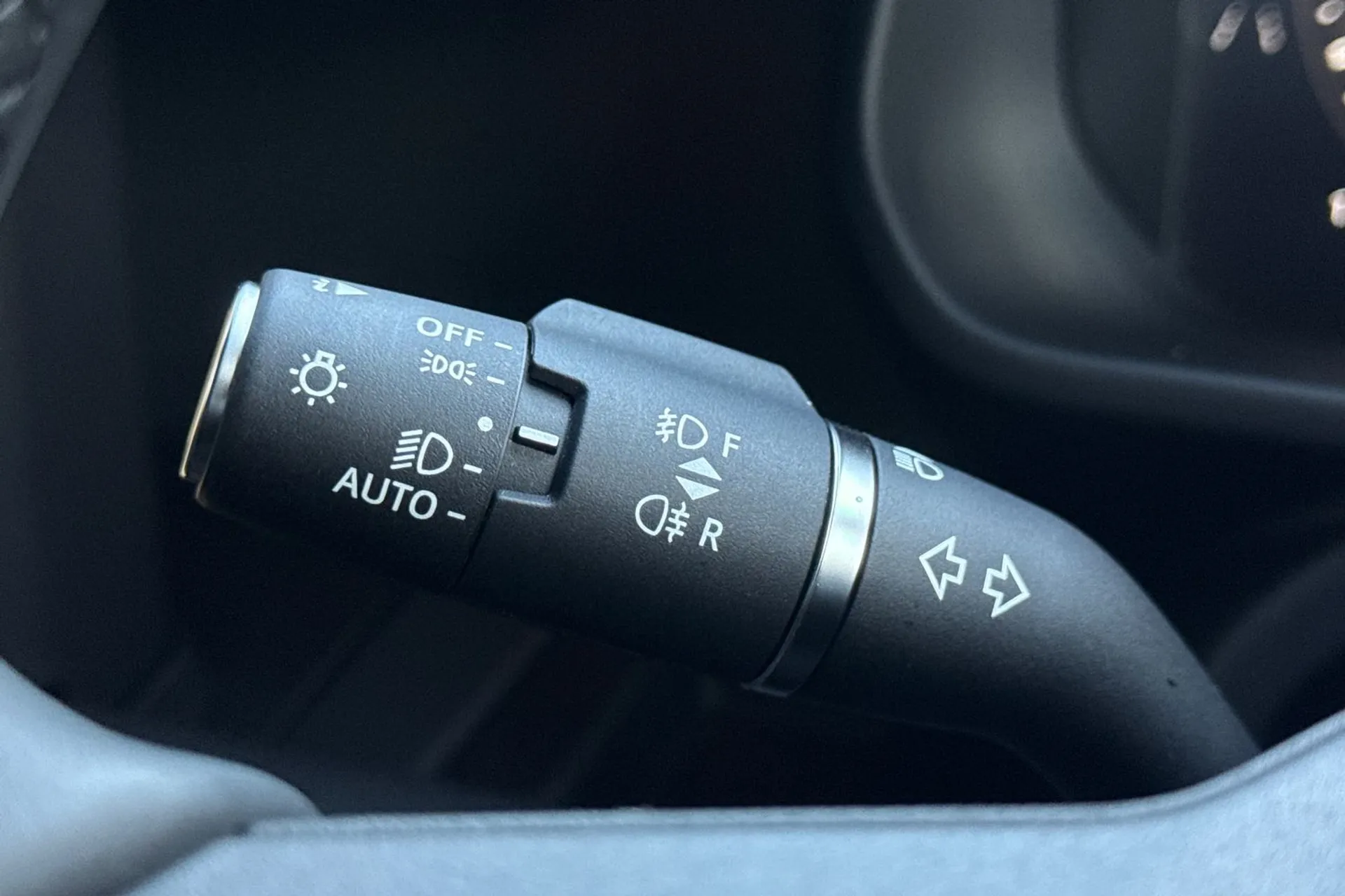 LAND ROVER Defender 110 thumbnail image number 66