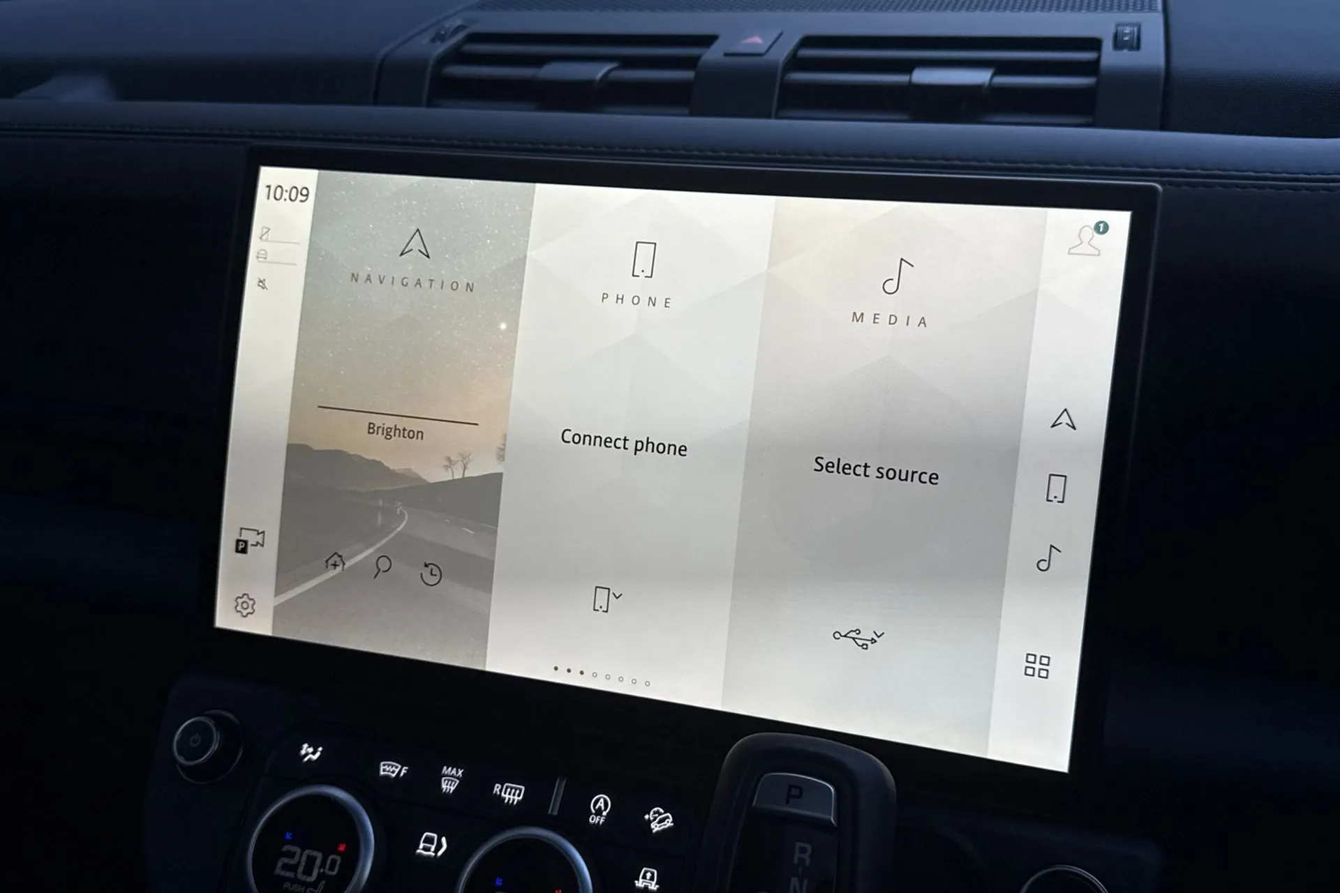 LAND ROVER Defender 110 thumbnail image number 36