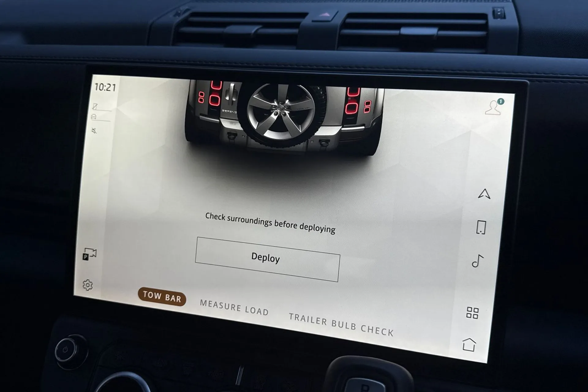 LAND ROVER Defender 110 thumbnail image number 11