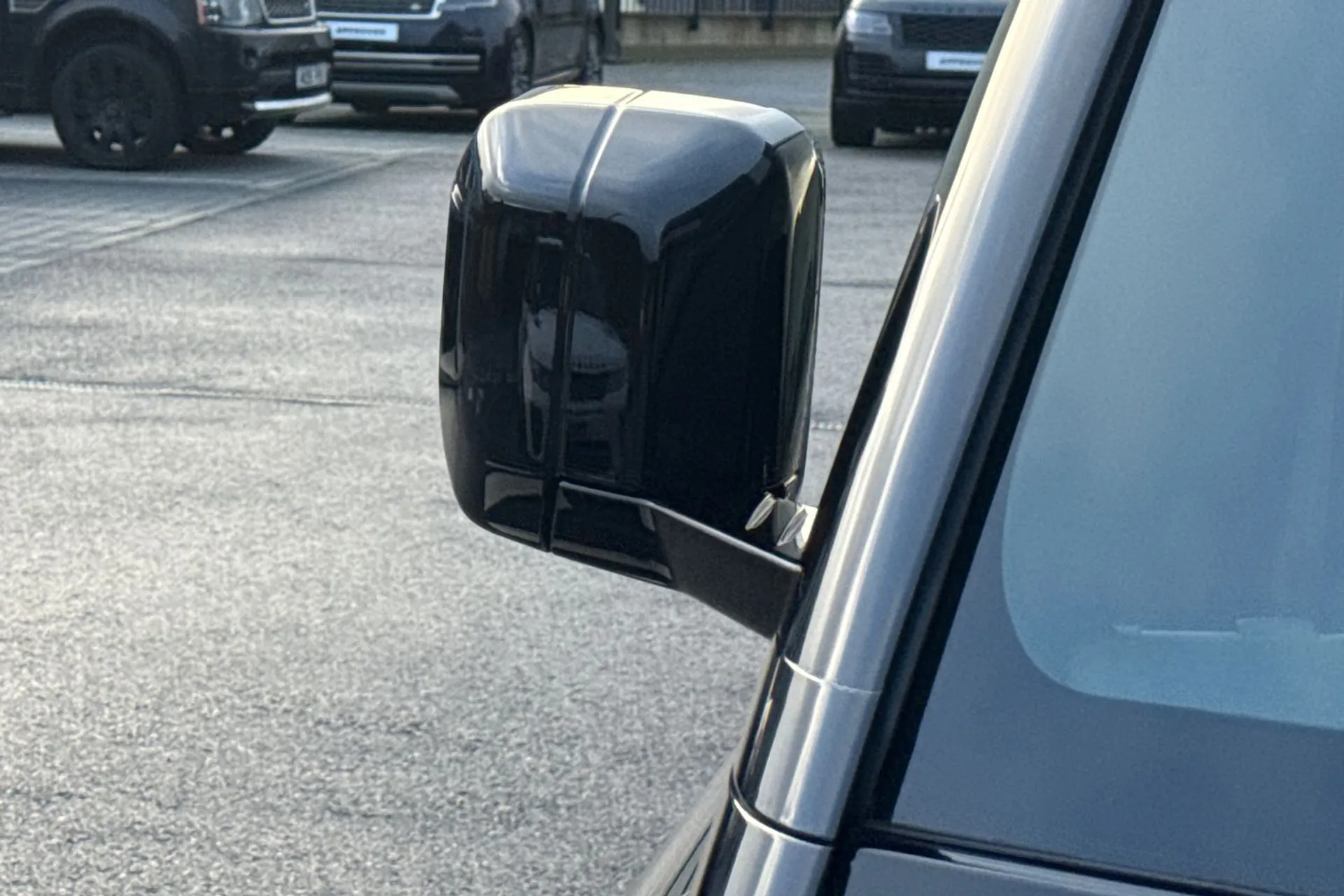 LAND ROVER Defender 110 thumbnail image number 26