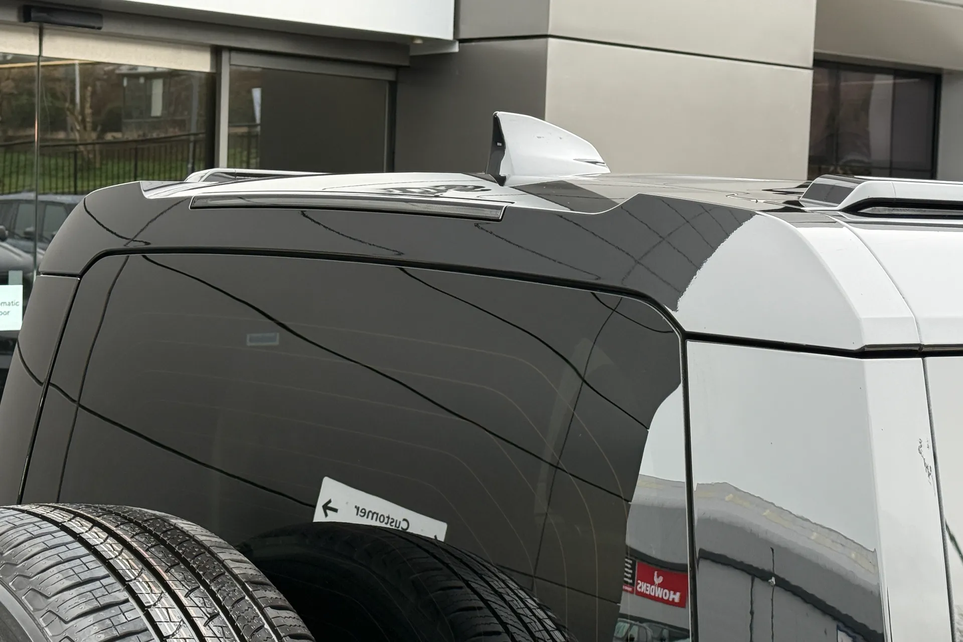 LAND ROVER DEFENDER thumbnail image number 28