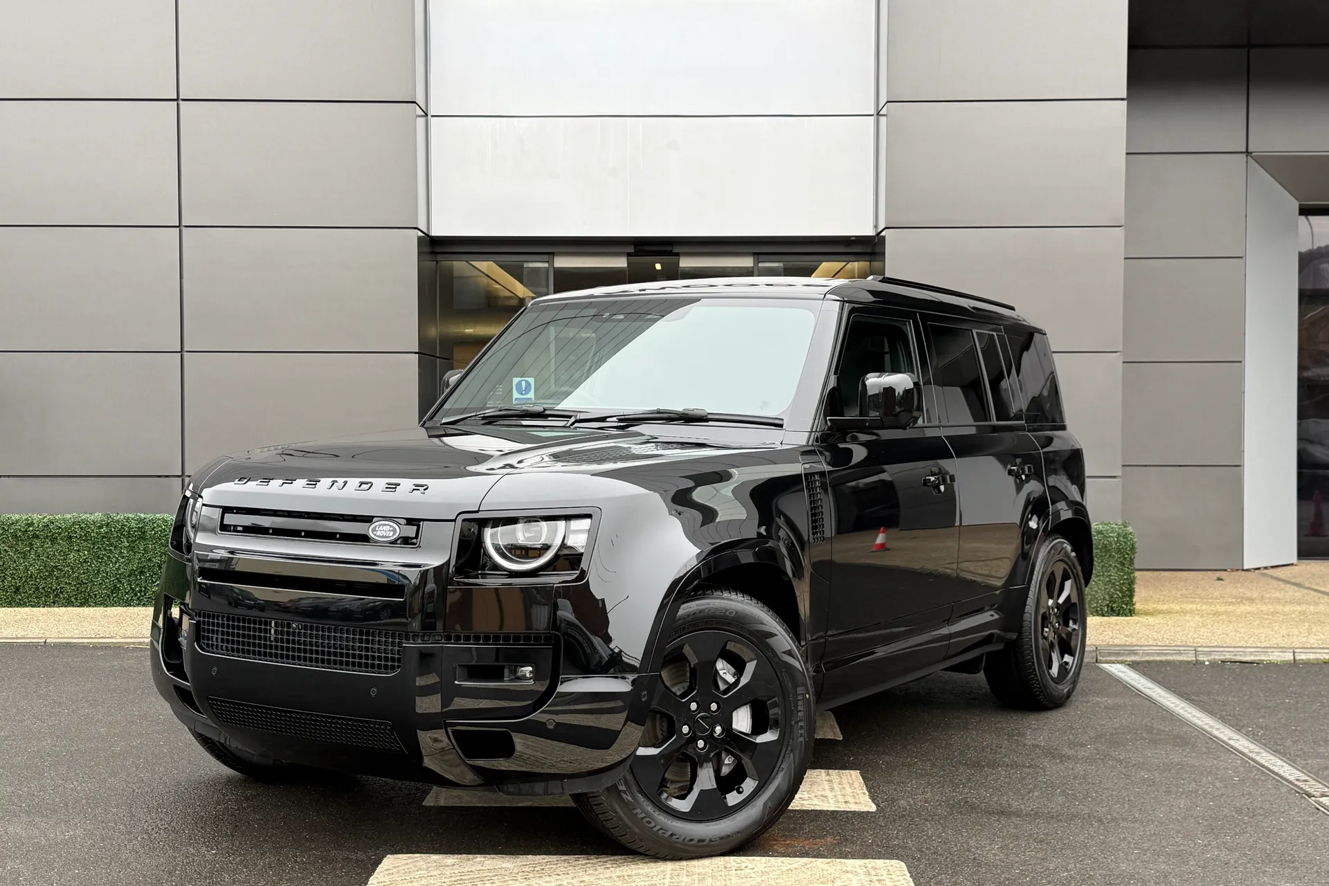 LAND ROVER DEFENDER thumbnail image number 7