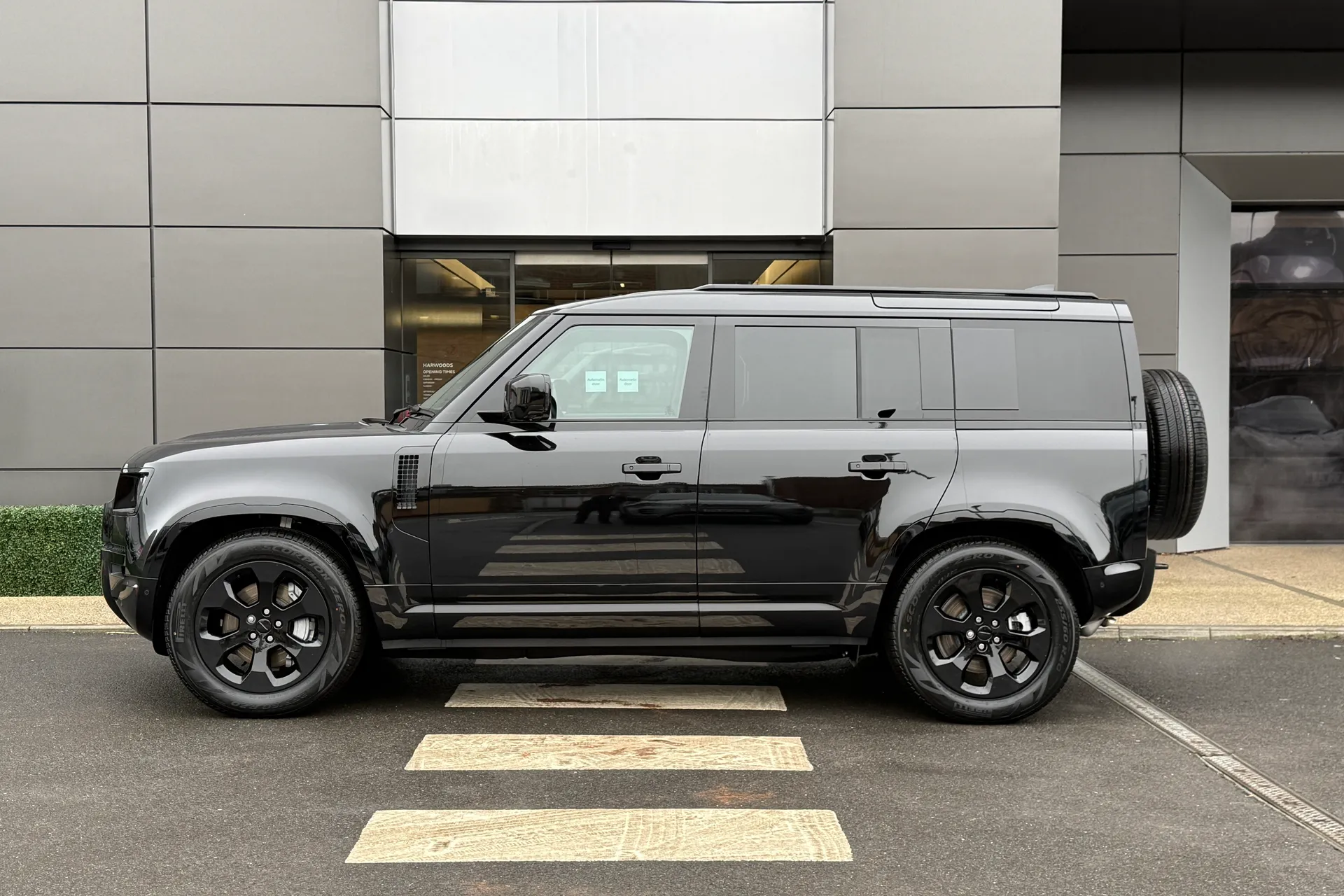 LAND ROVER DEFENDER thumbnail image number 11