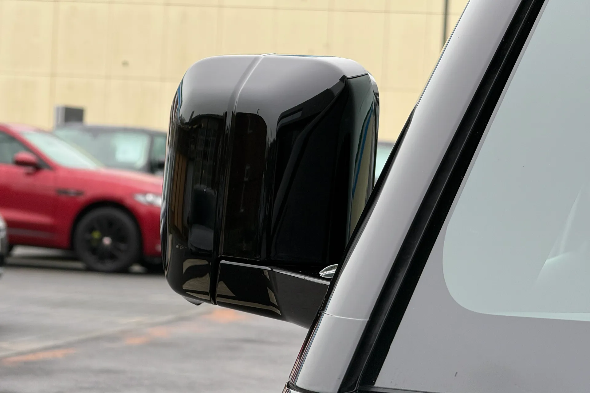 LAND ROVER DEFENDER thumbnail image number 30