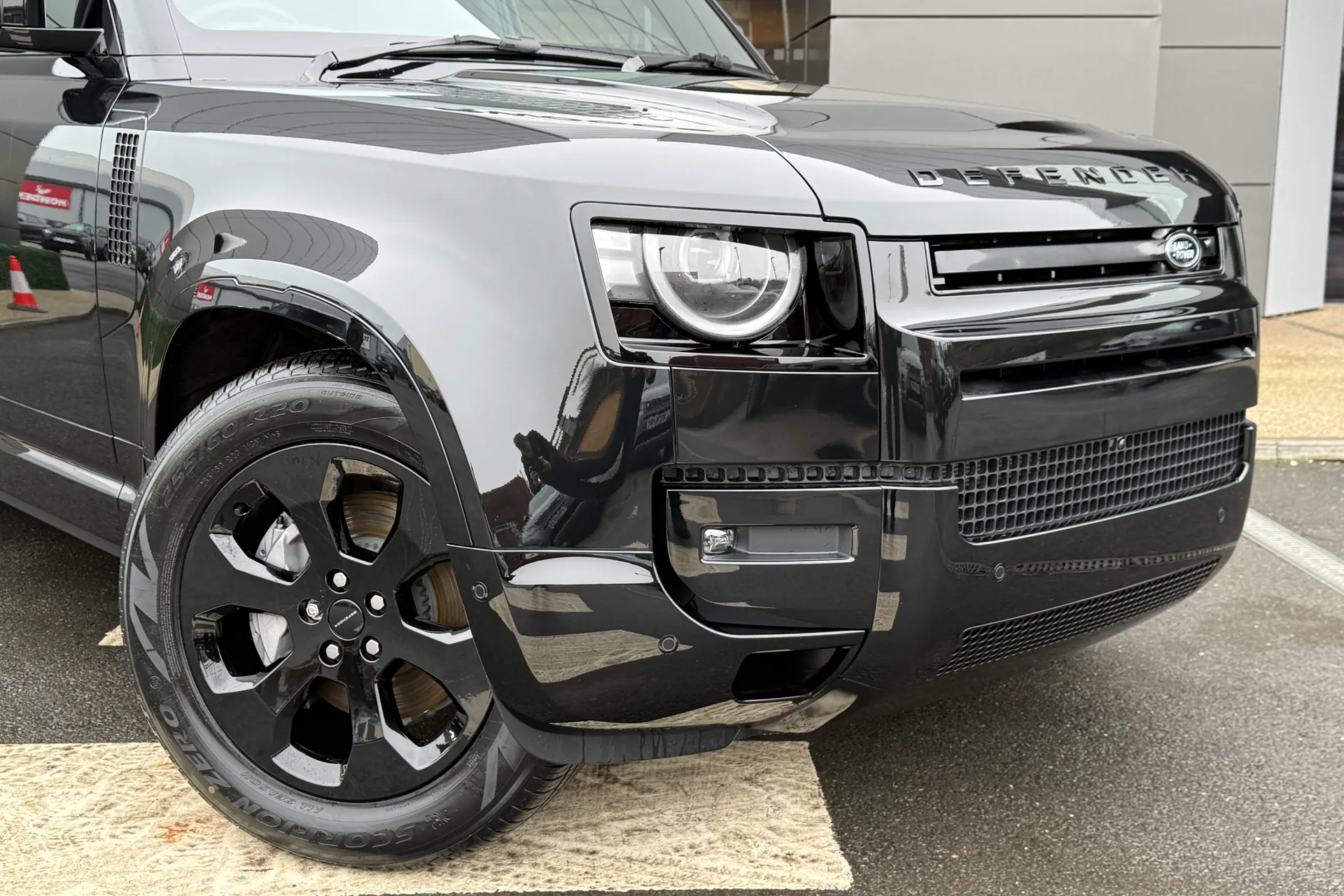 LAND ROVER DEFENDER thumbnail image number 18