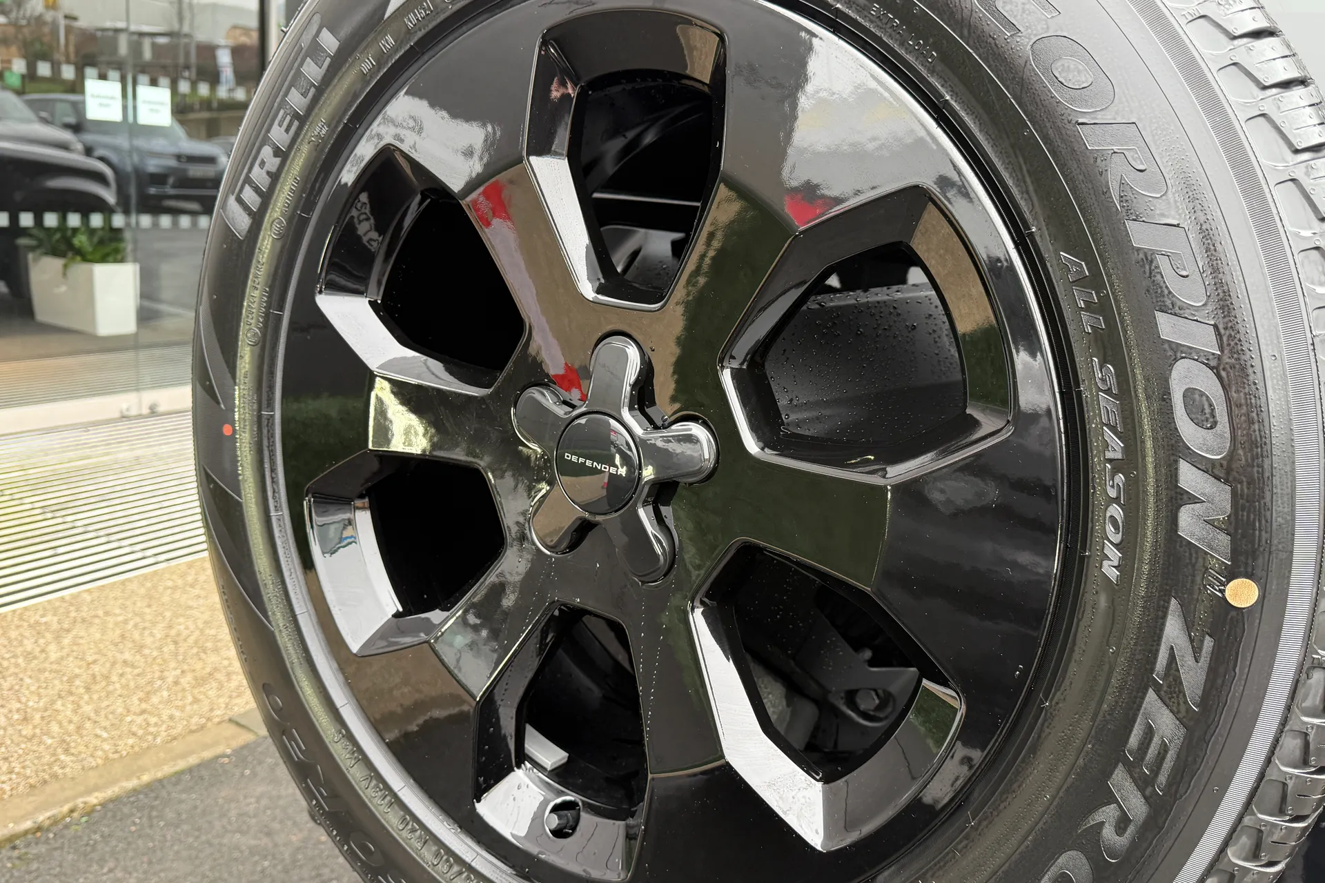 LAND ROVER DEFENDER thumbnail image number 25