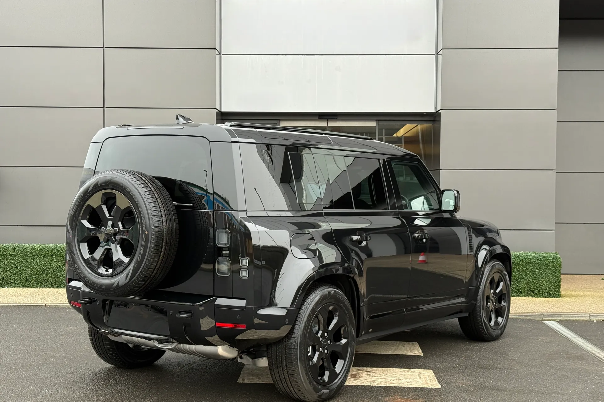 LAND ROVER DEFENDER thumbnail image number 14