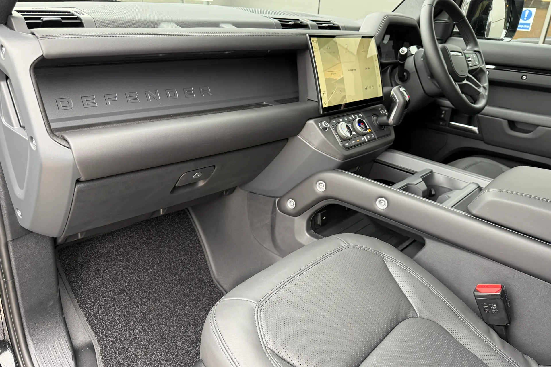 LAND ROVER DEFENDER thumbnail image number 63