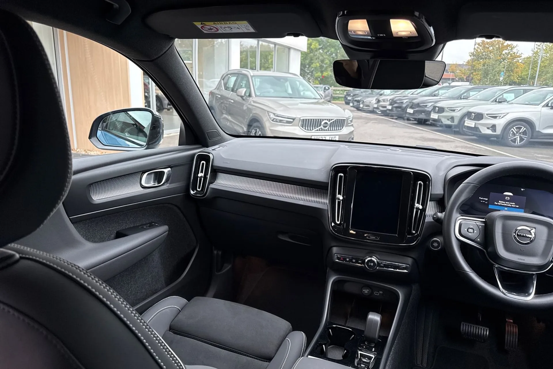 Volvo XC40 thumbnail image number 31