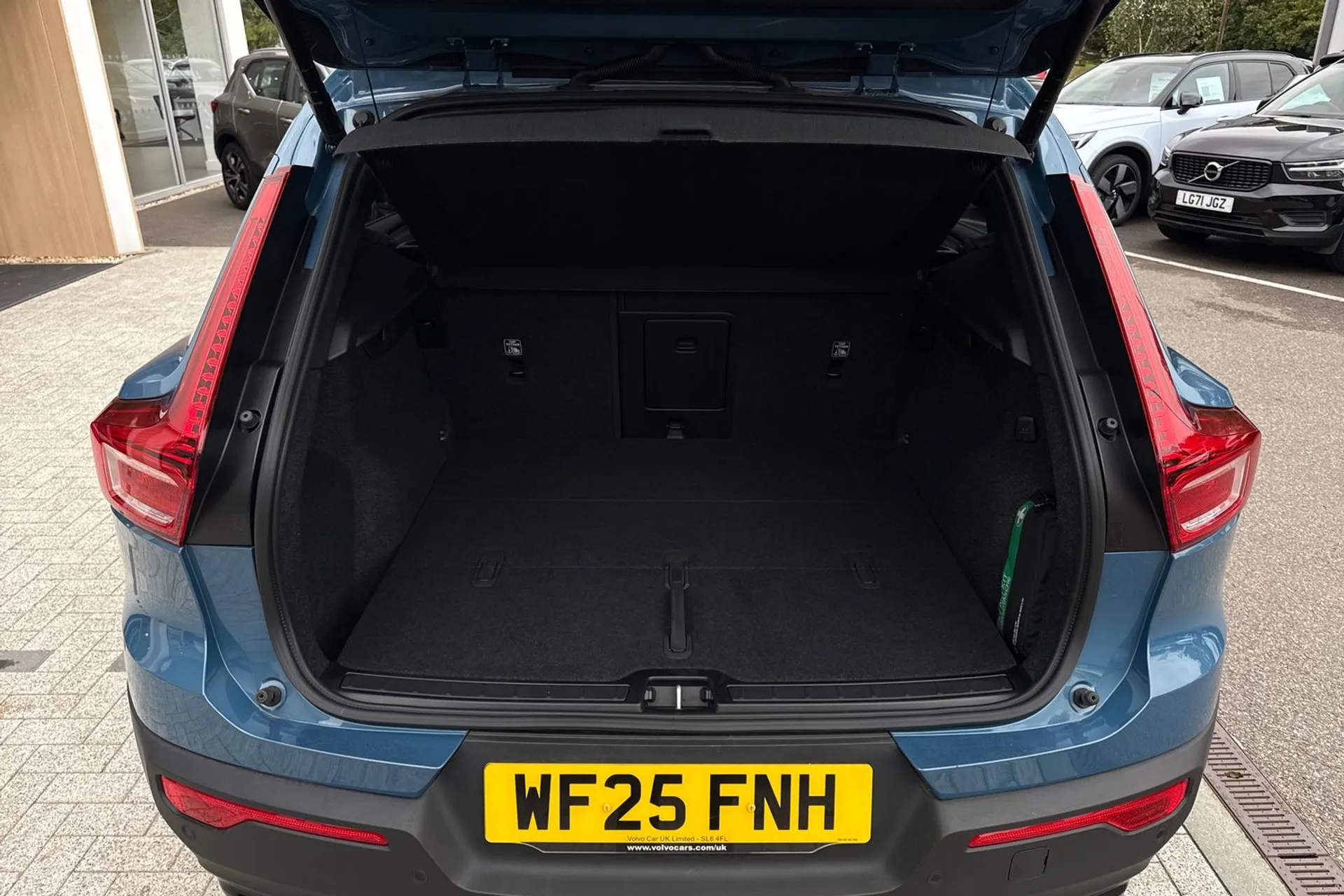 Volvo XC40 thumbnail image number 19