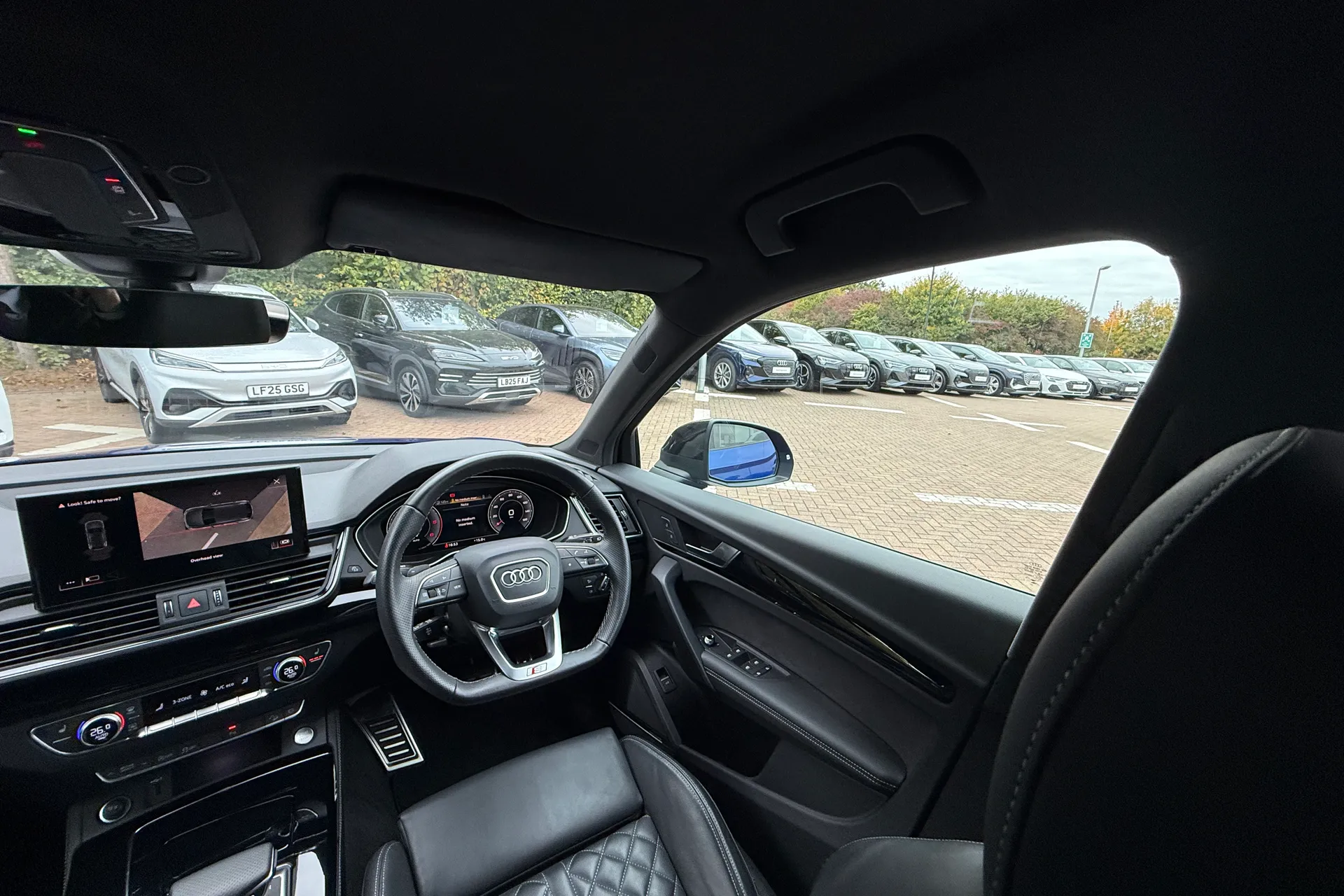 Audi Q5 thumbnail image number 32