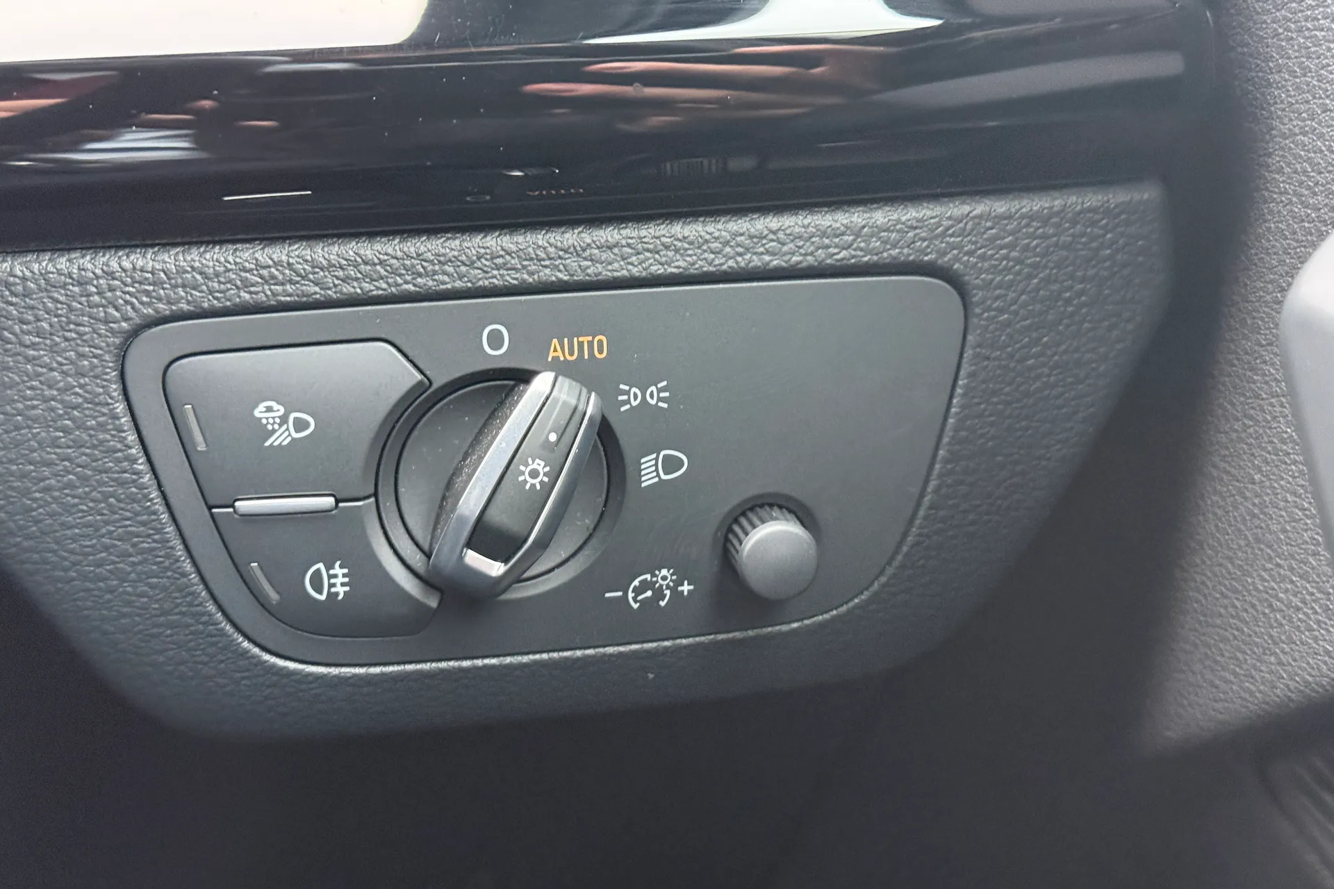 Audi Q5 thumbnail image number 23