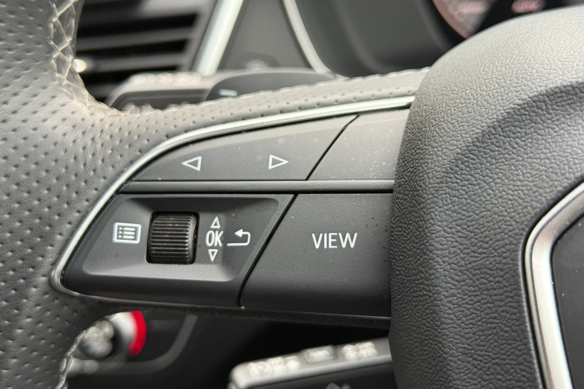 Audi Q5 thumbnail image number 11