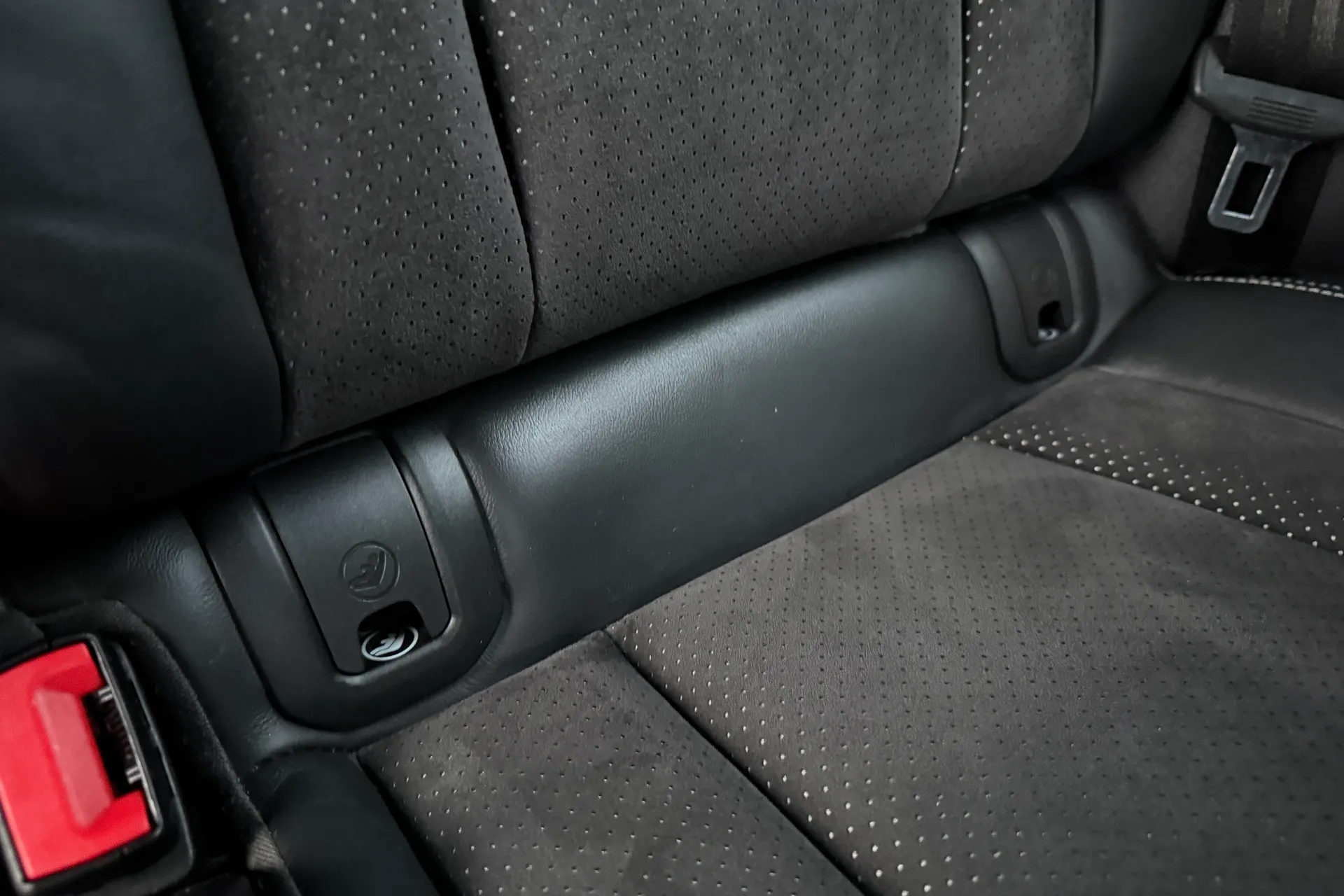 Audi Q3 thumbnail image number 38