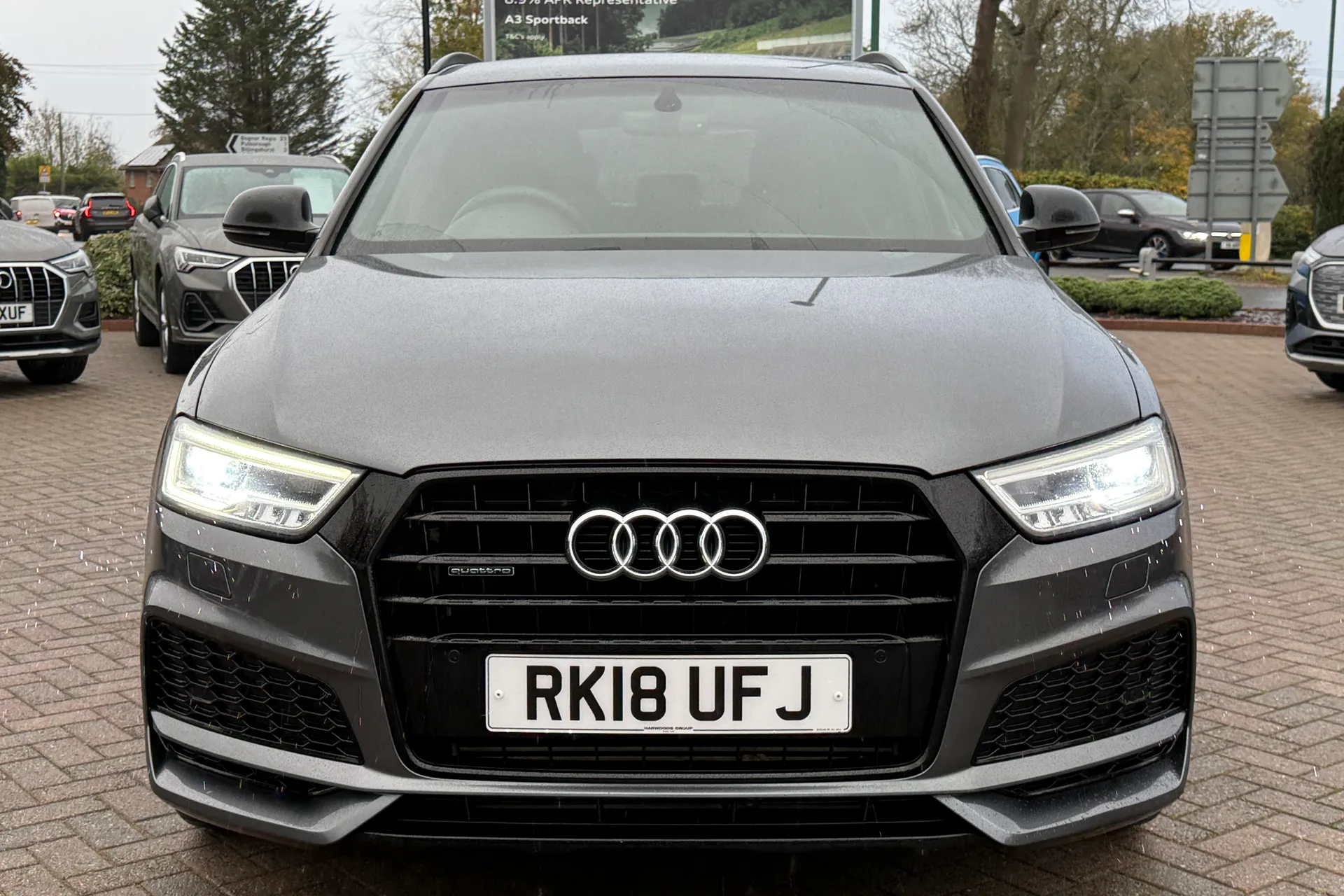 Audi Q3 thumbnail image number 21