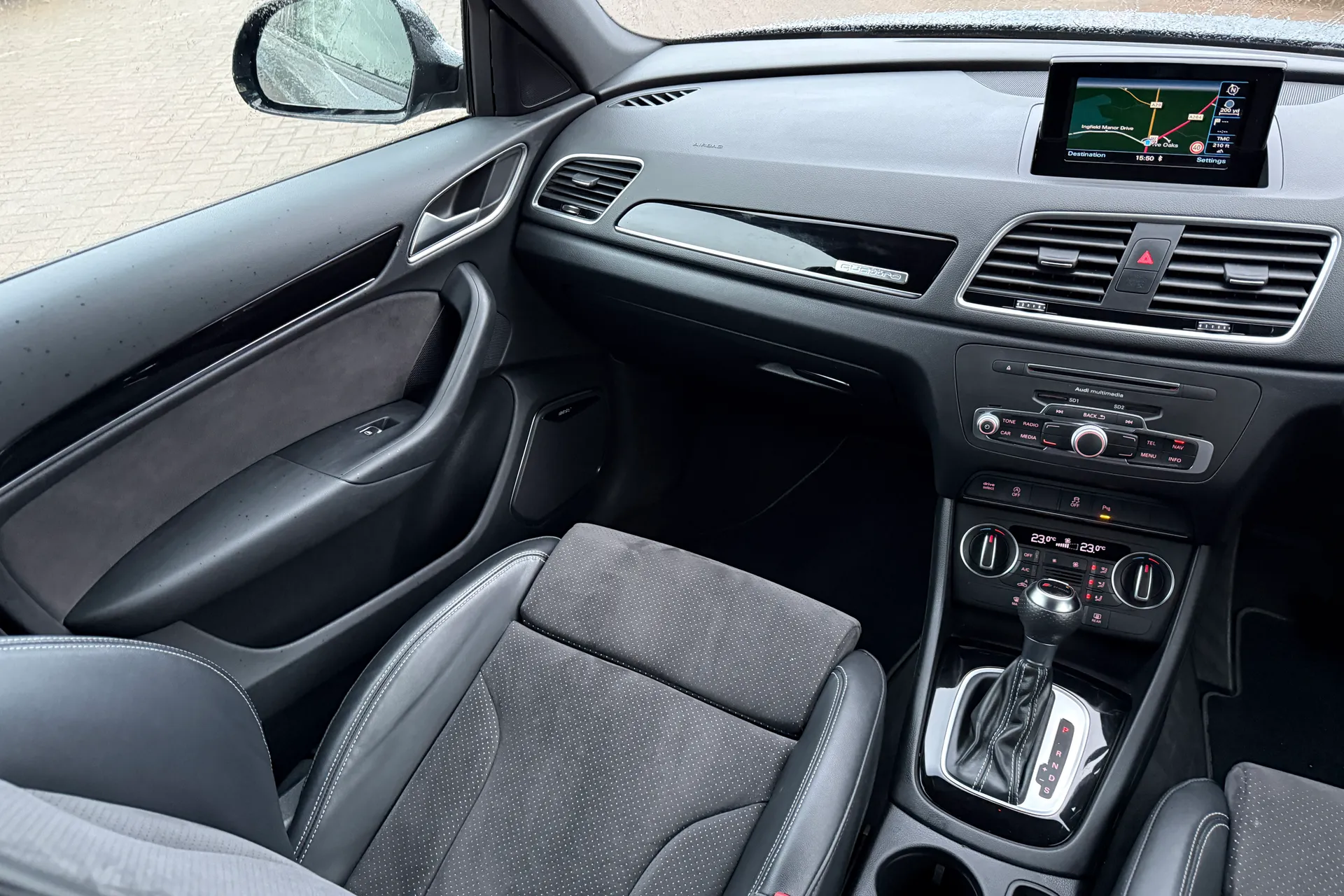 Audi Q3 thumbnail image number 34