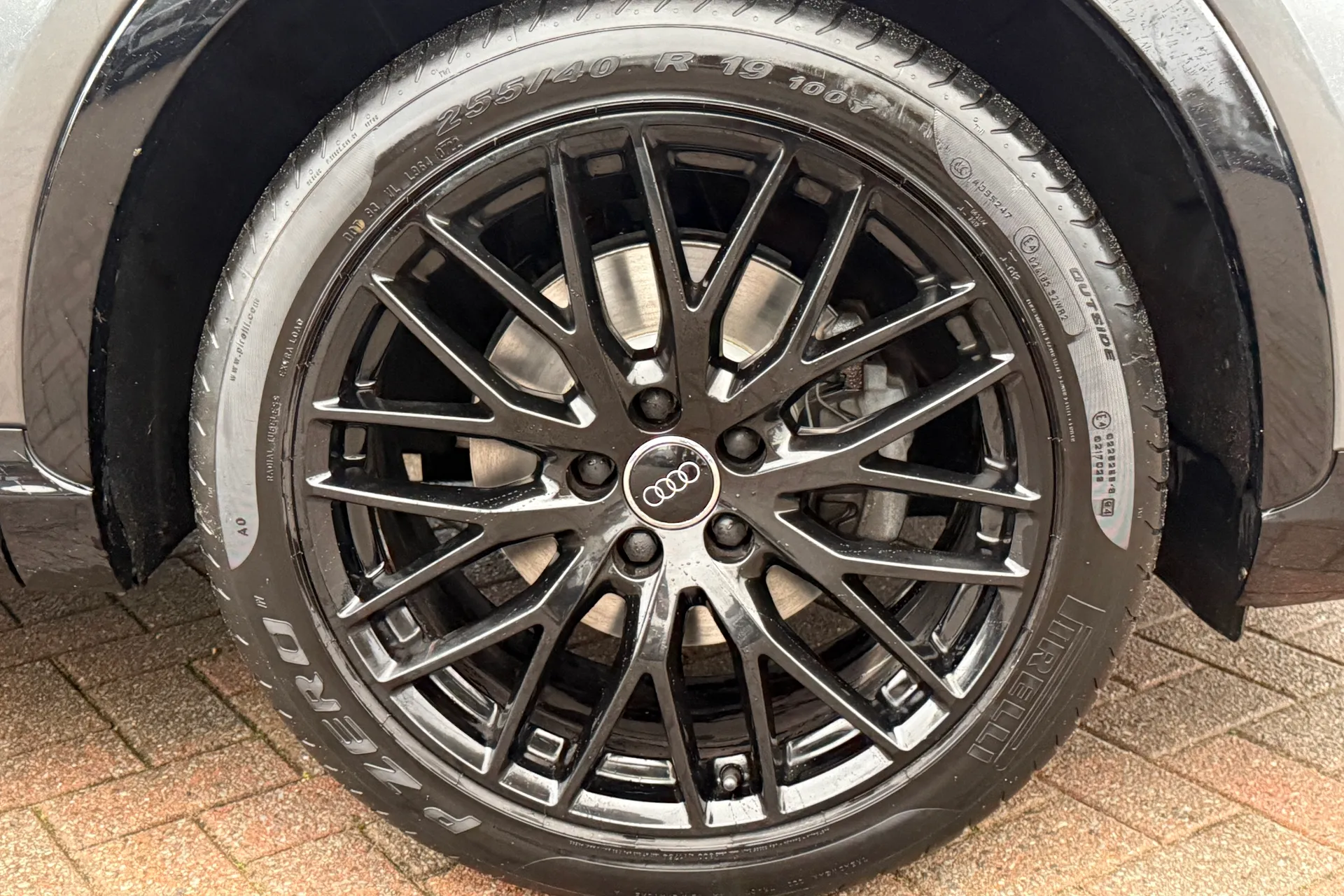 Audi Q3 thumbnail image number 40