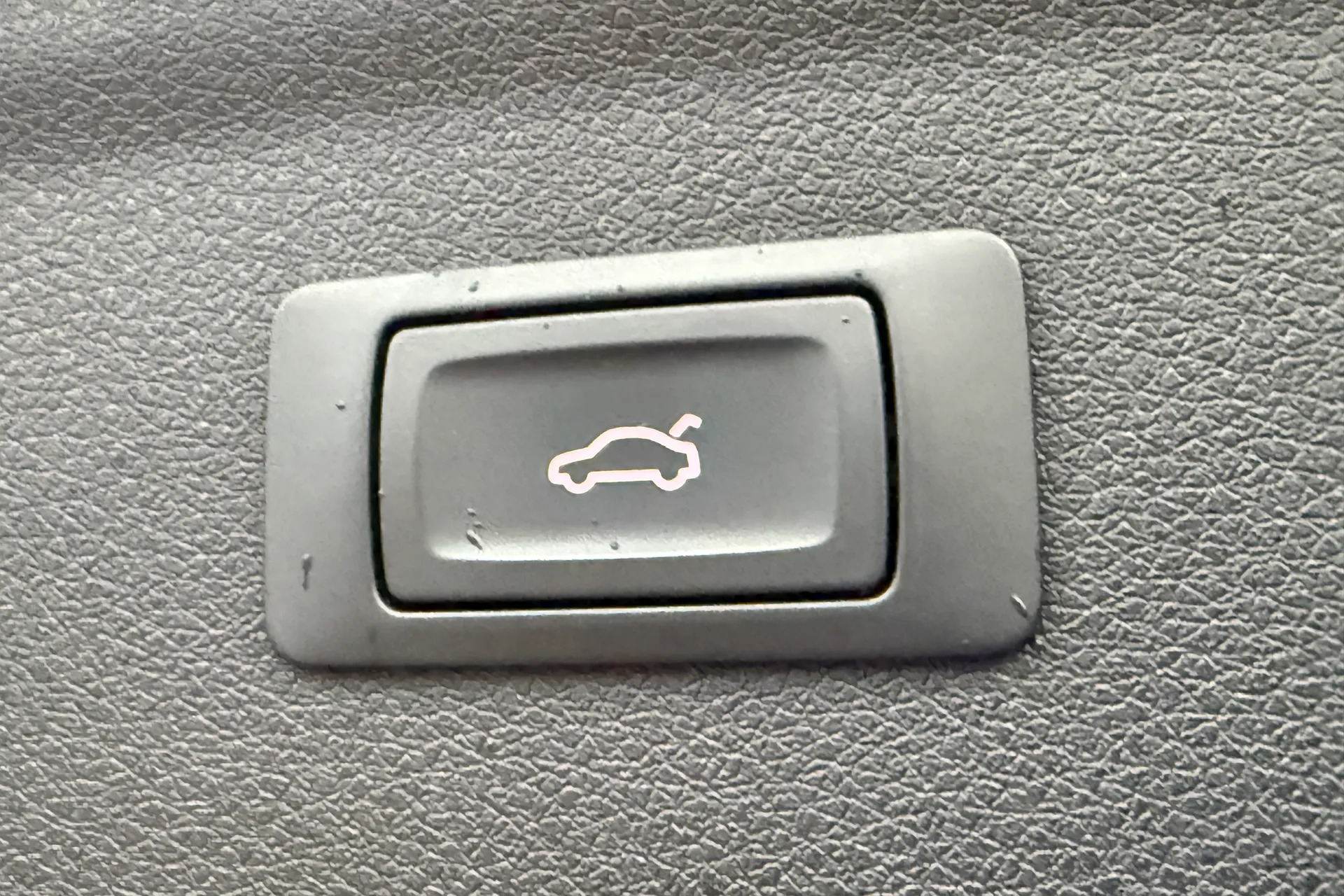 Audi Q3 thumbnail image number 15