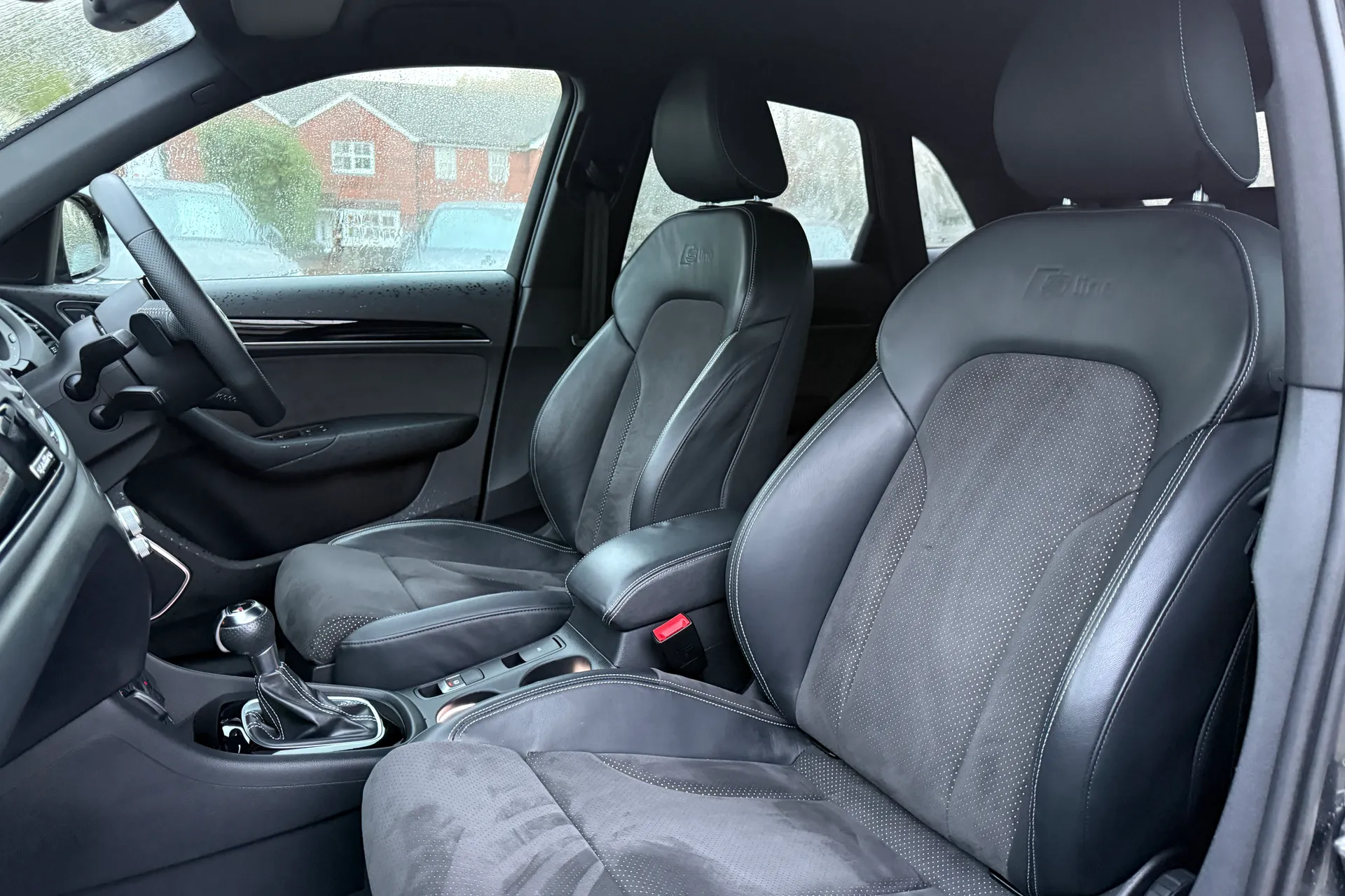 Audi Q3 thumbnail image number 26