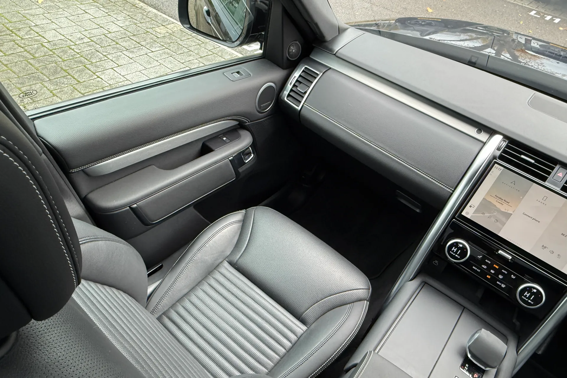 LAND ROVER DISCOVERY thumbnail image number 21