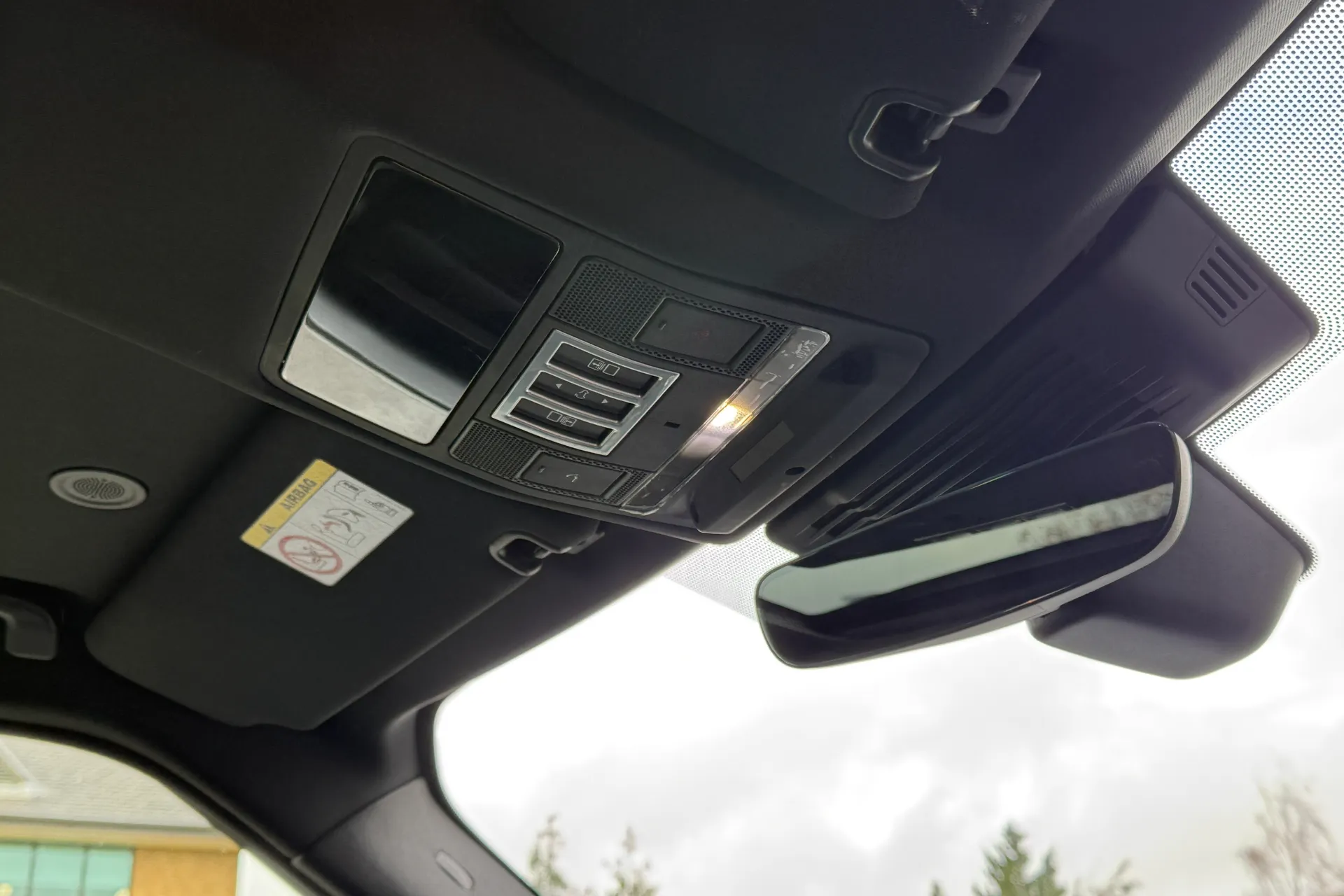 LAND ROVER DISCOVERY thumbnail image number 24