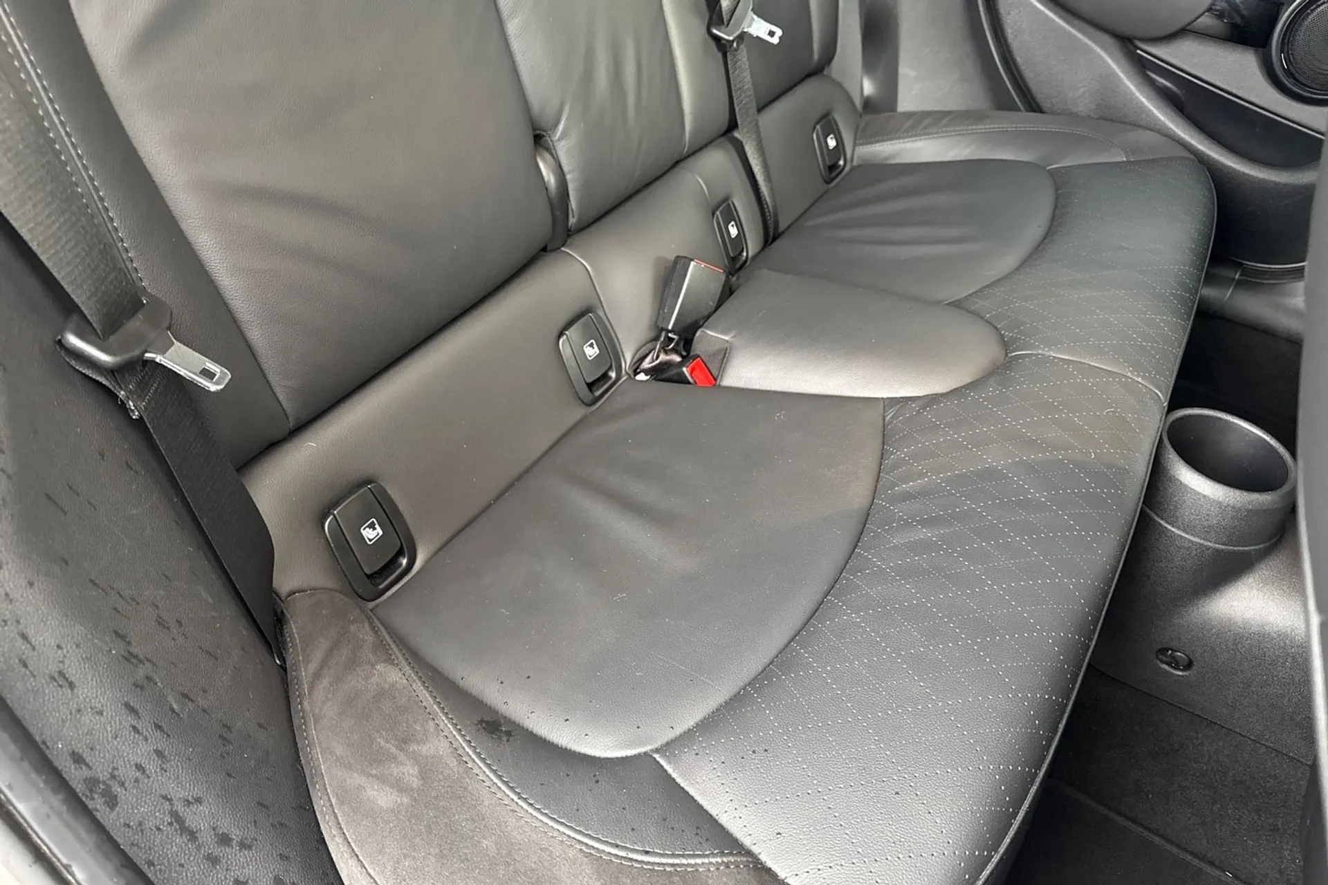 MINI HATCHBACK thumbnail image number 24