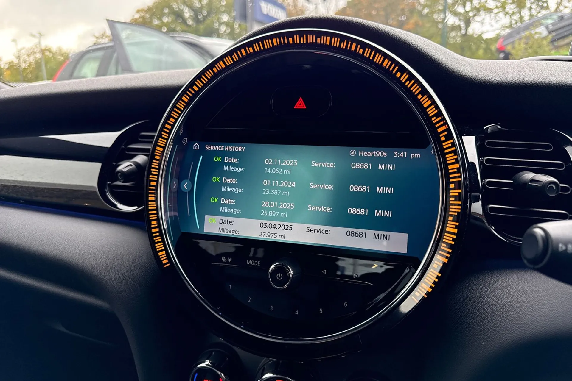 MINI HATCHBACK thumbnail image number 39