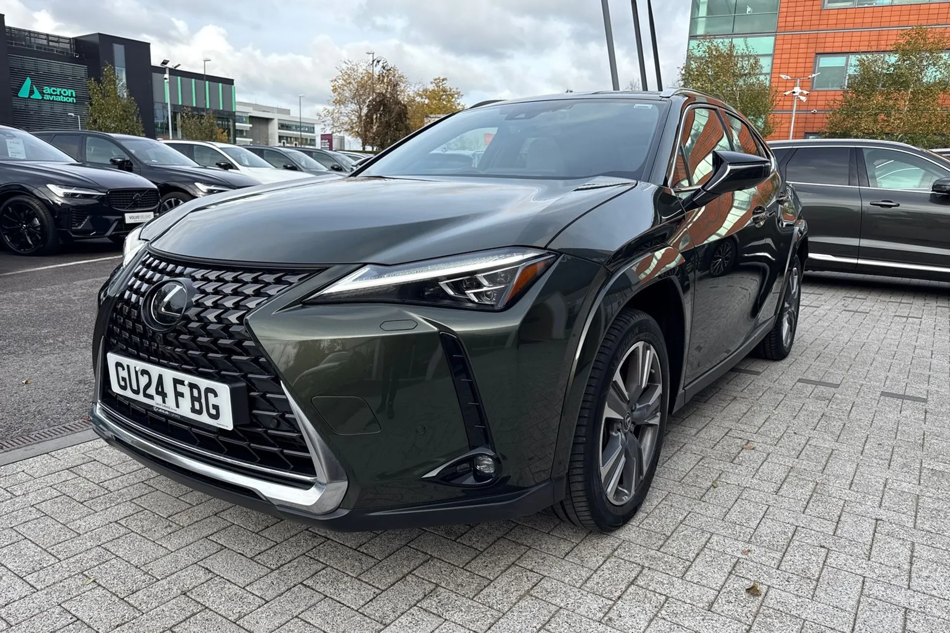 LEXUS UX thumbnail image number 12
