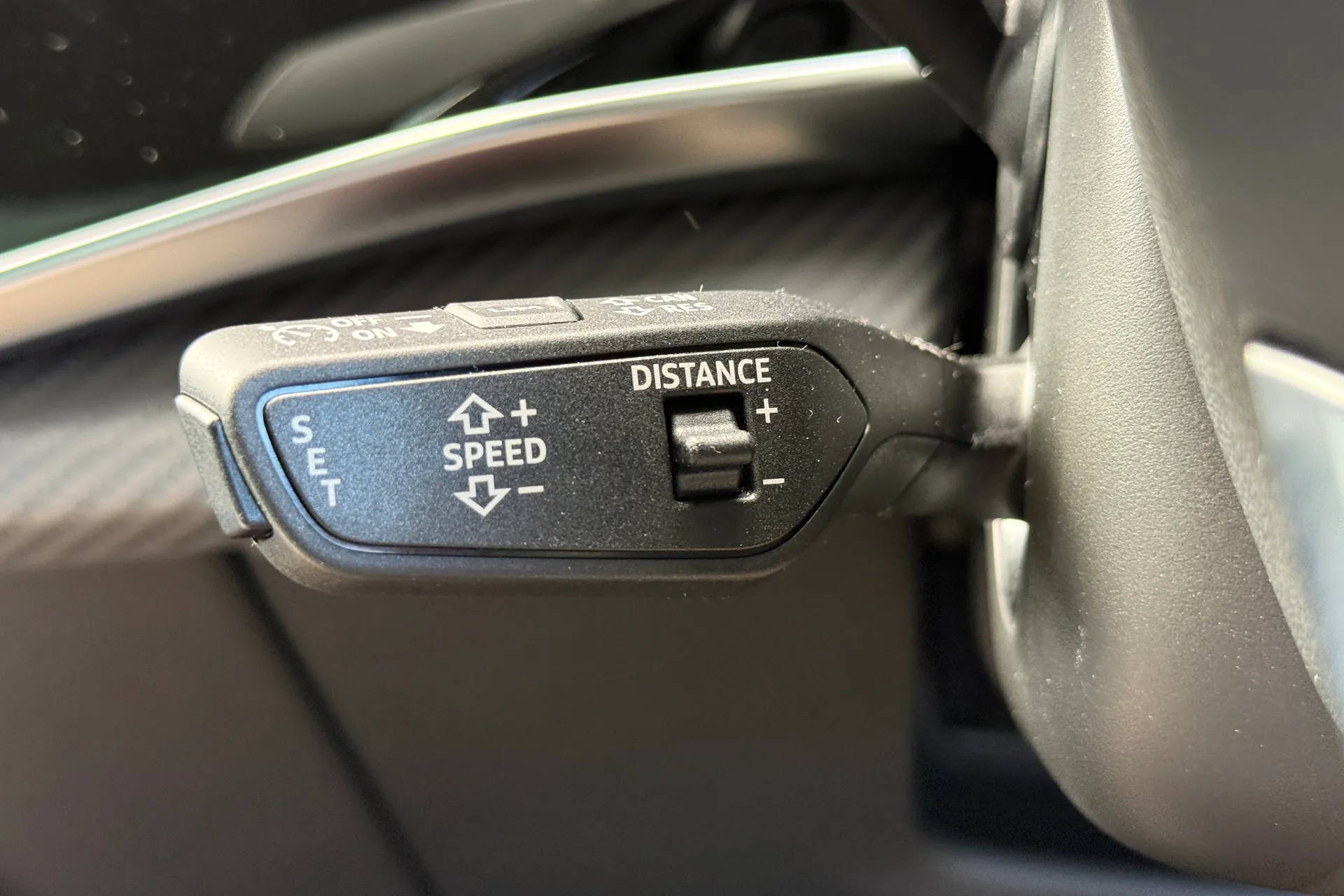 Audi RS Q8 thumbnail image number 15