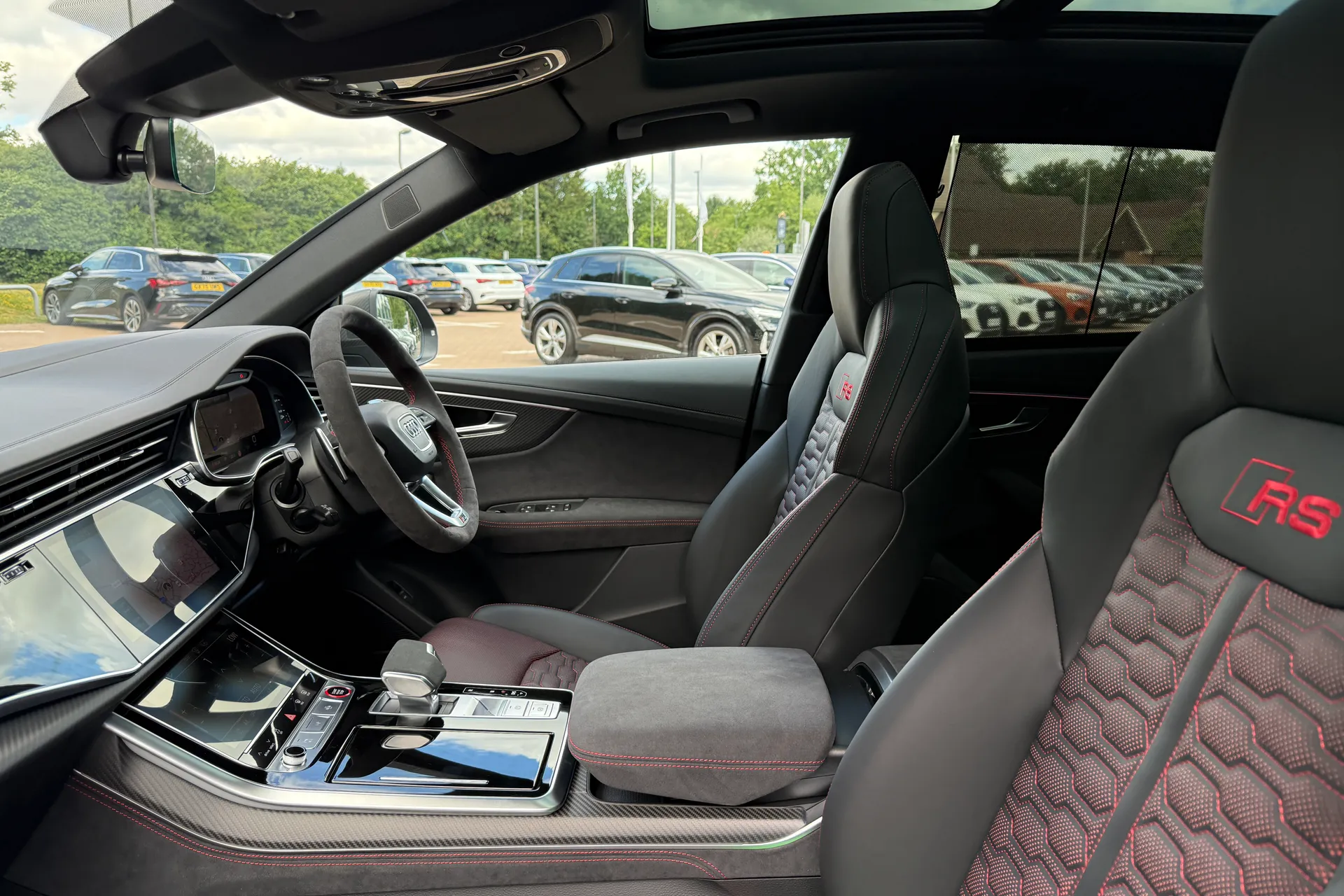 Audi RS Q8 thumbnail image number 57