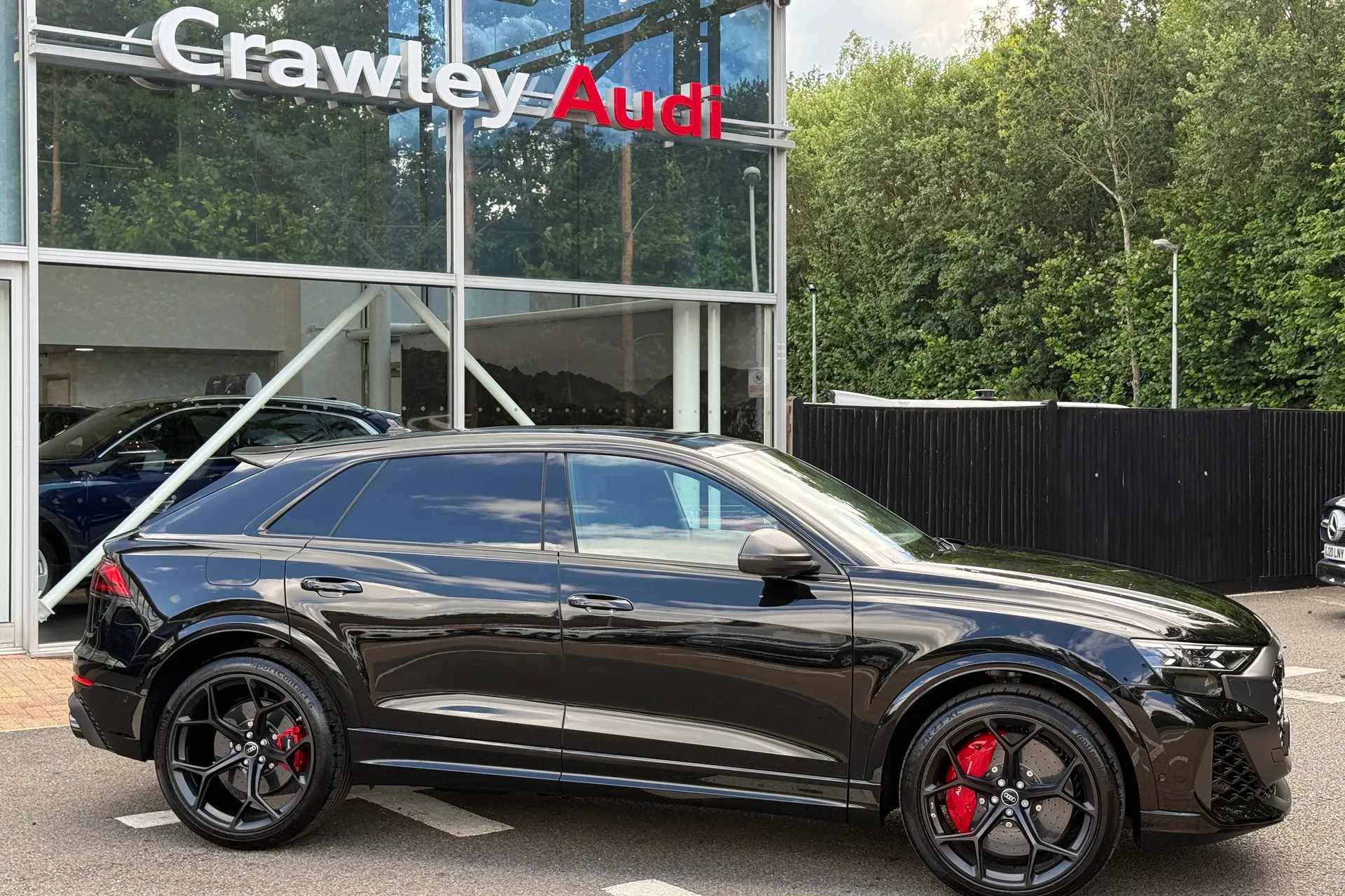 Audi RS Q8 thumbnail image number 2