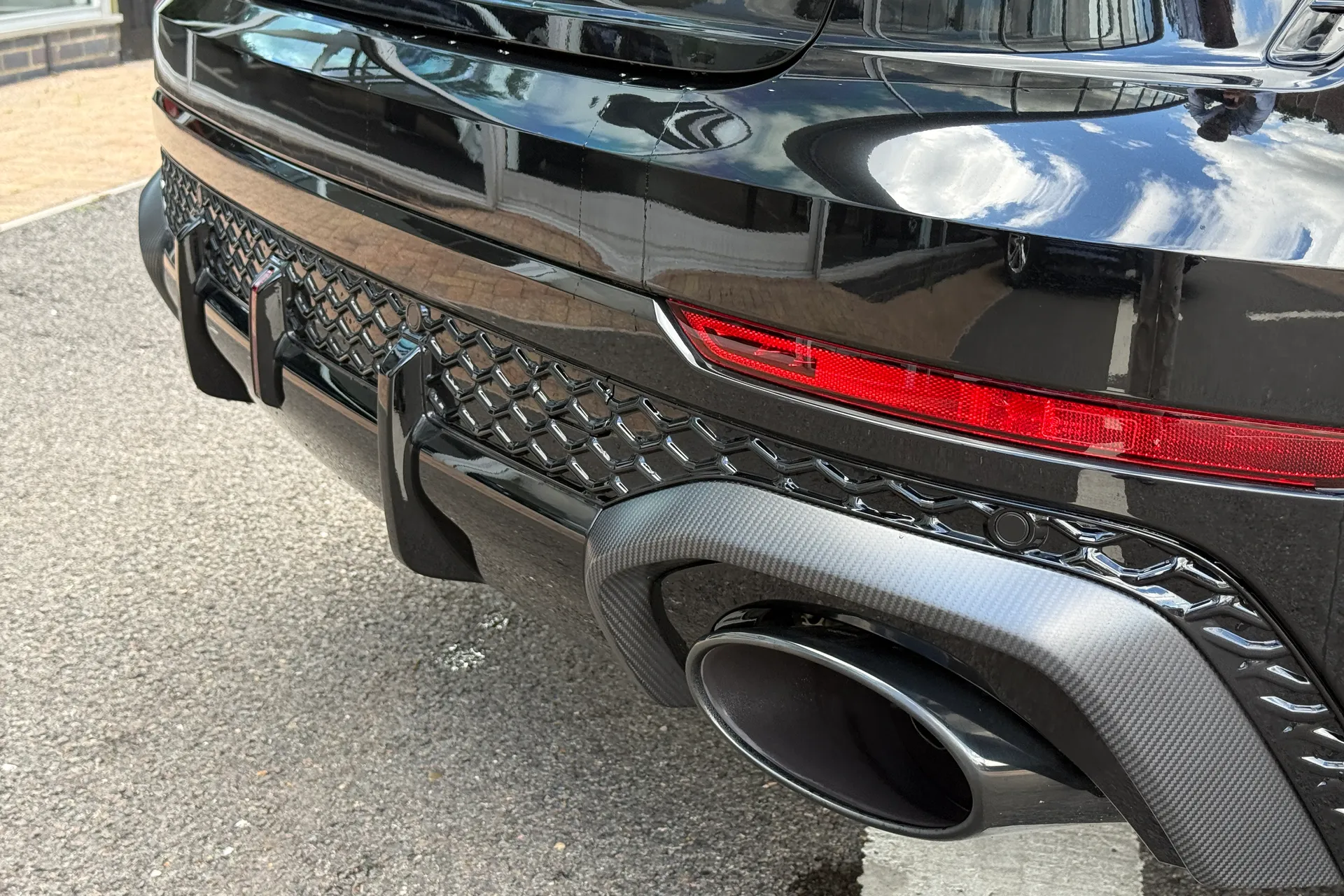 Audi RS Q8 thumbnail image number 44